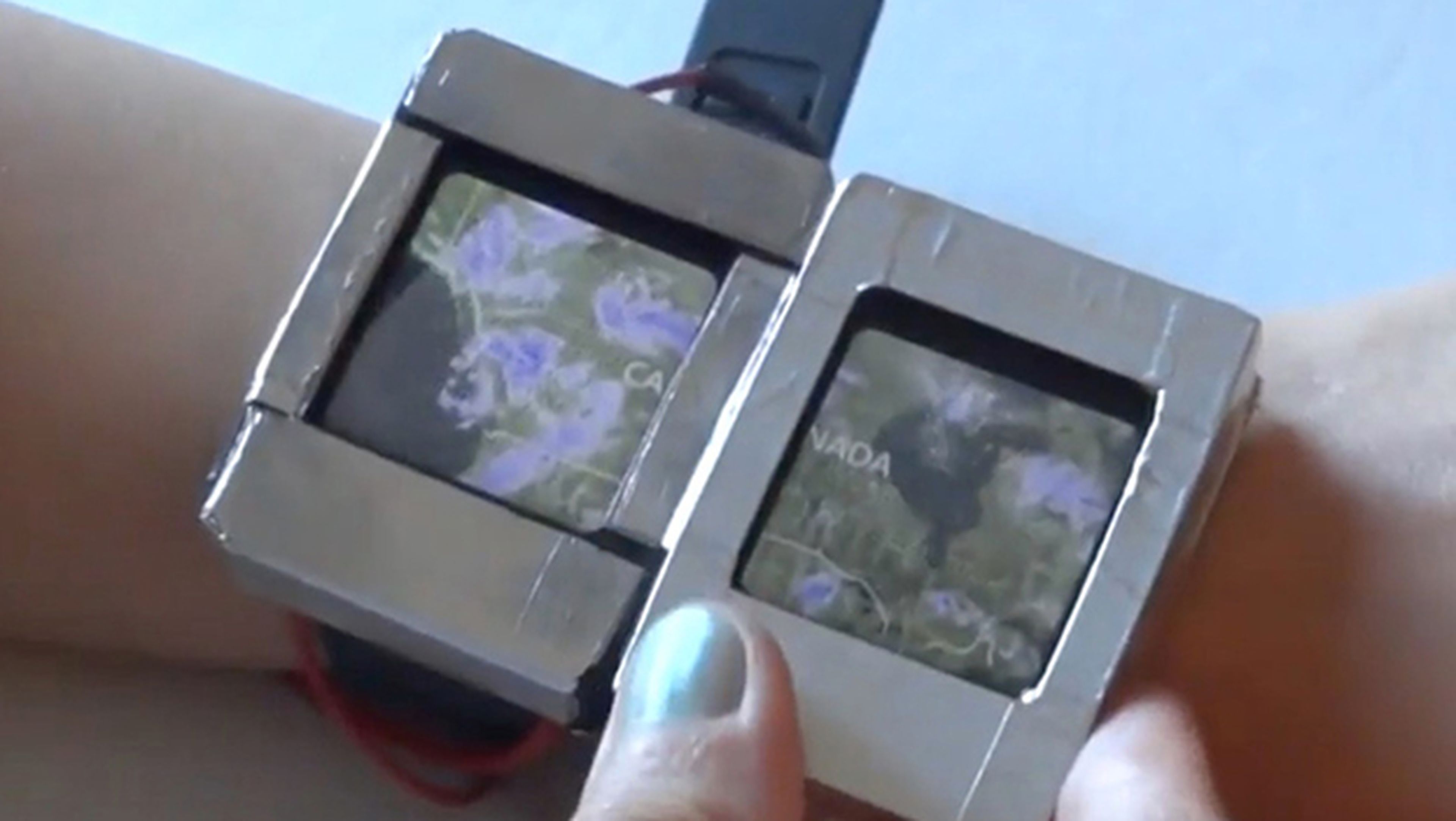 Doppio, el smartwatch de dos pantallas
