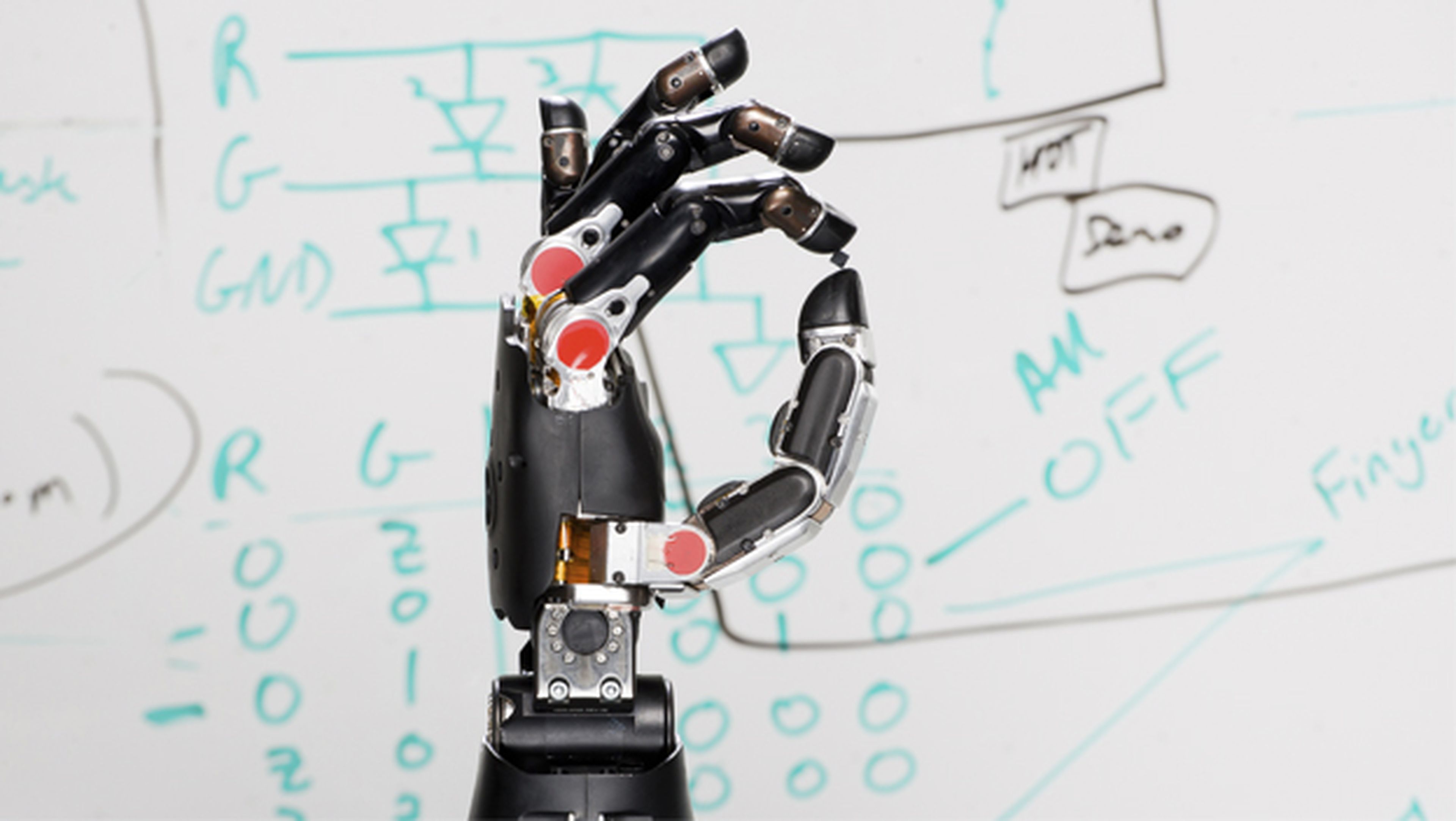 Un brazo robótico digno de un cyborg, otro invento de DARPA