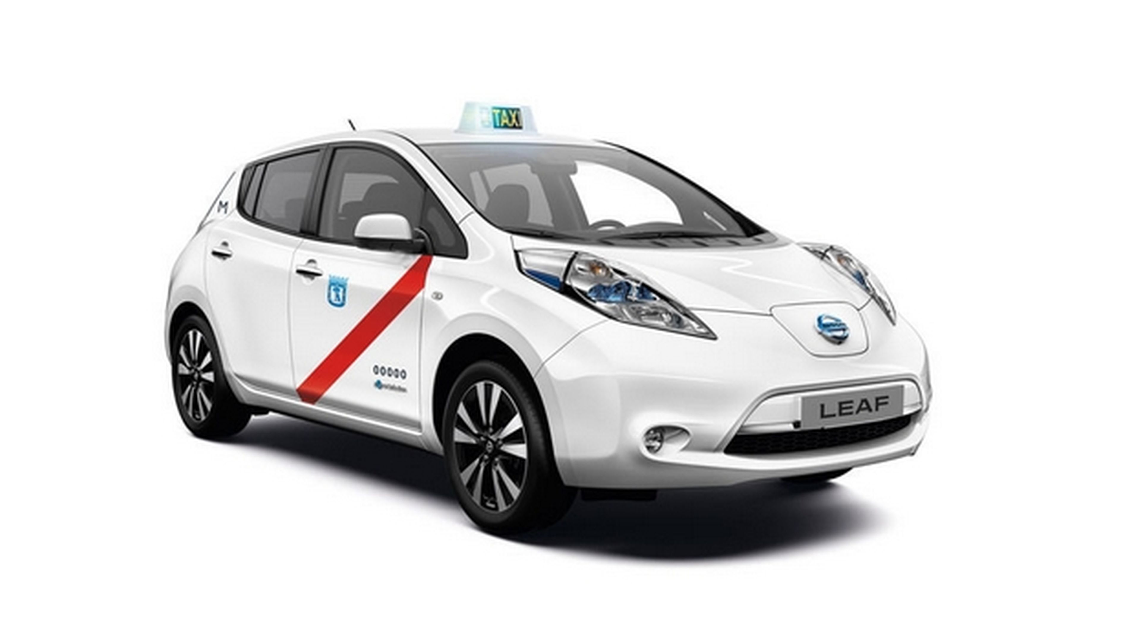 MÃ¡s de cien taxis elÃ©ctricos Nissan Leaf circularÃ¡n por Madrid