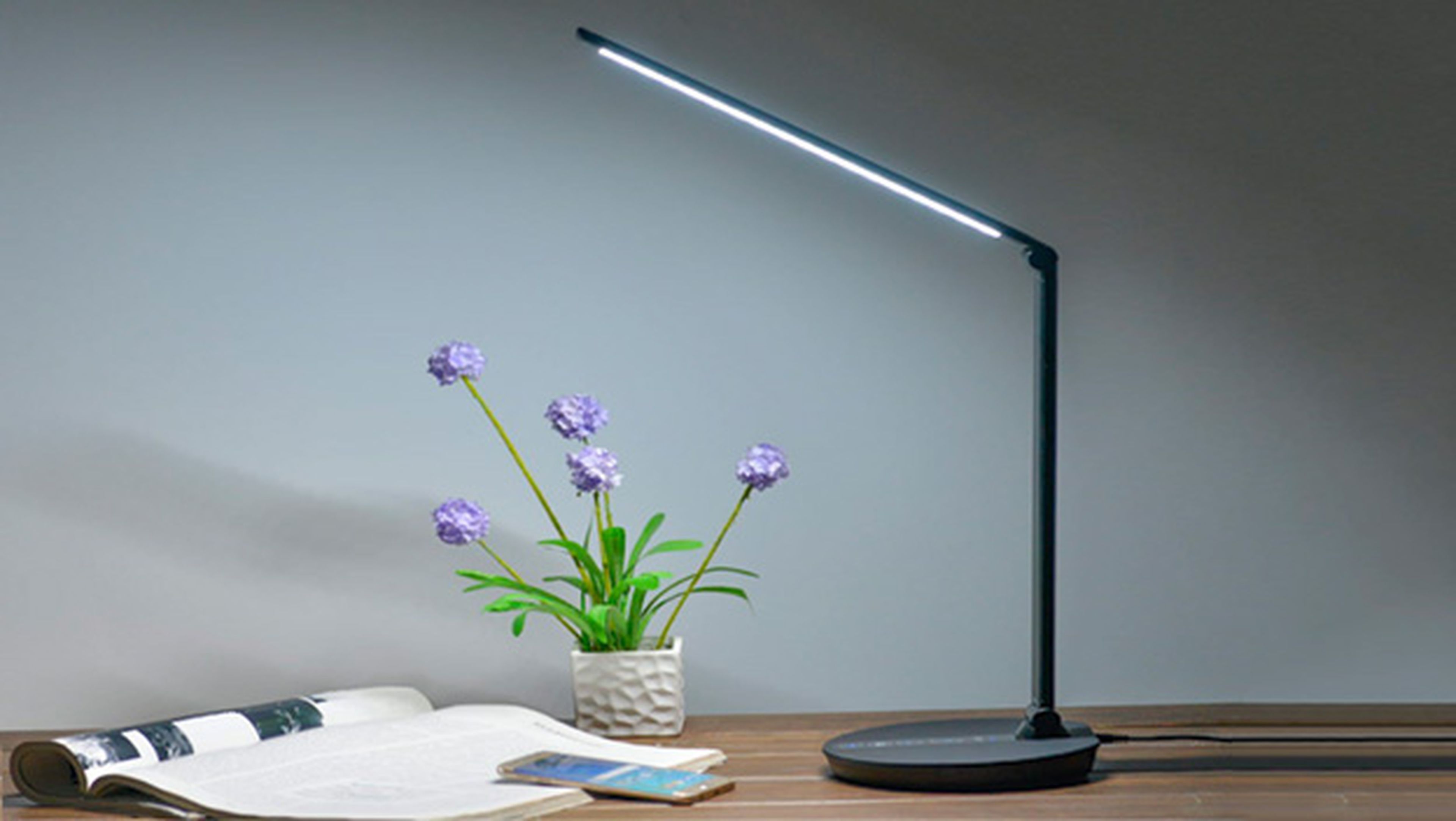 Lámpara LED de ANNT, flexo de escritorio que cuida tus ojos