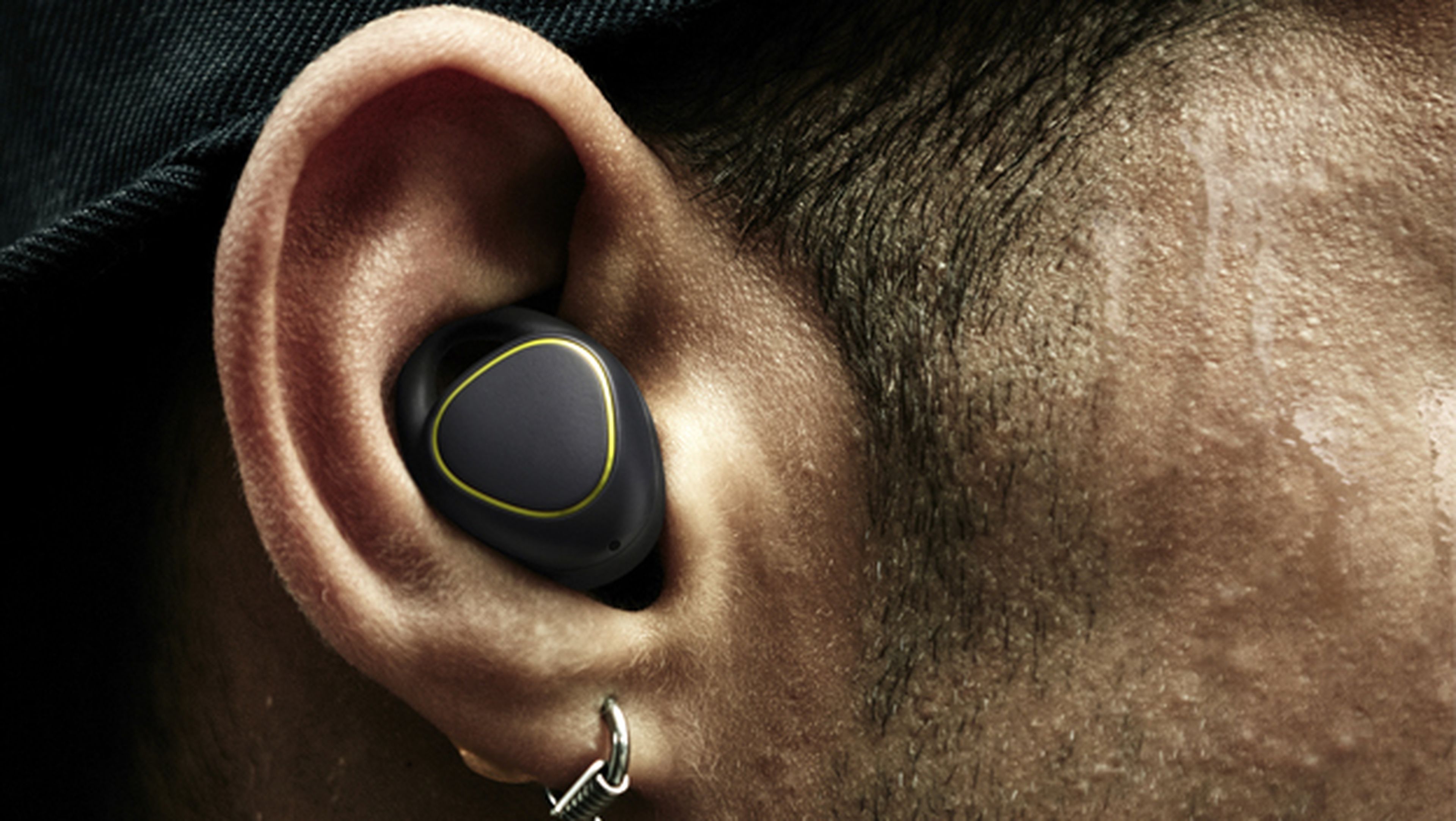 Samsung lanza los auriculares táctiles Gear IconX