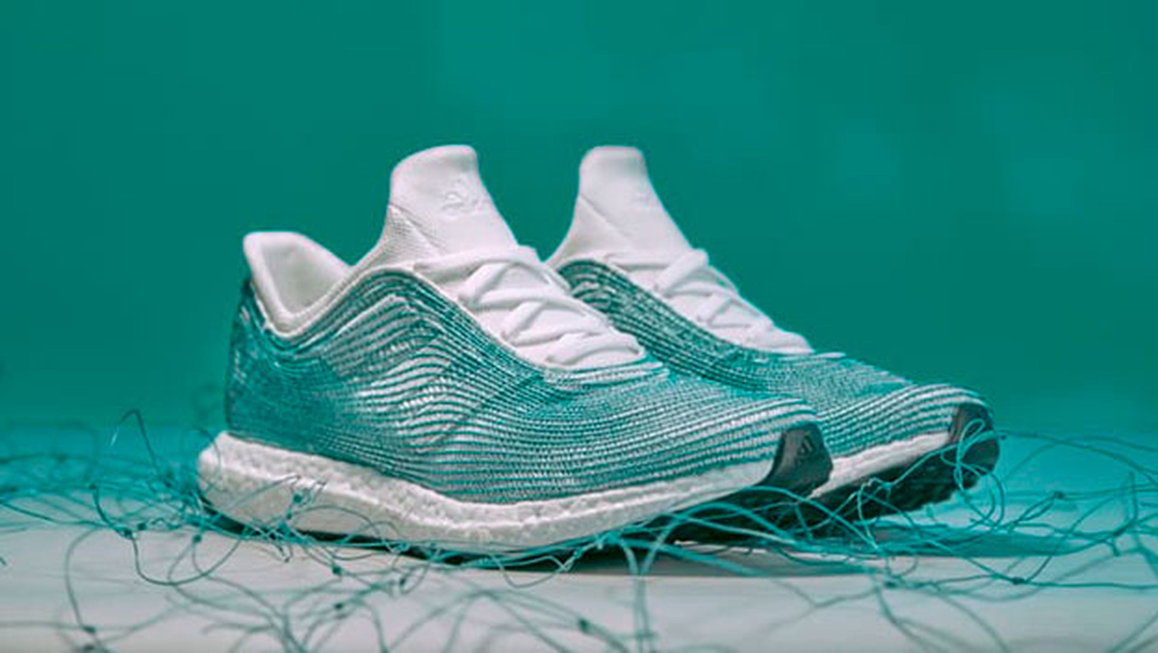 Adidas fabrica unas zapatillas con basura del océano | Computer Hoy