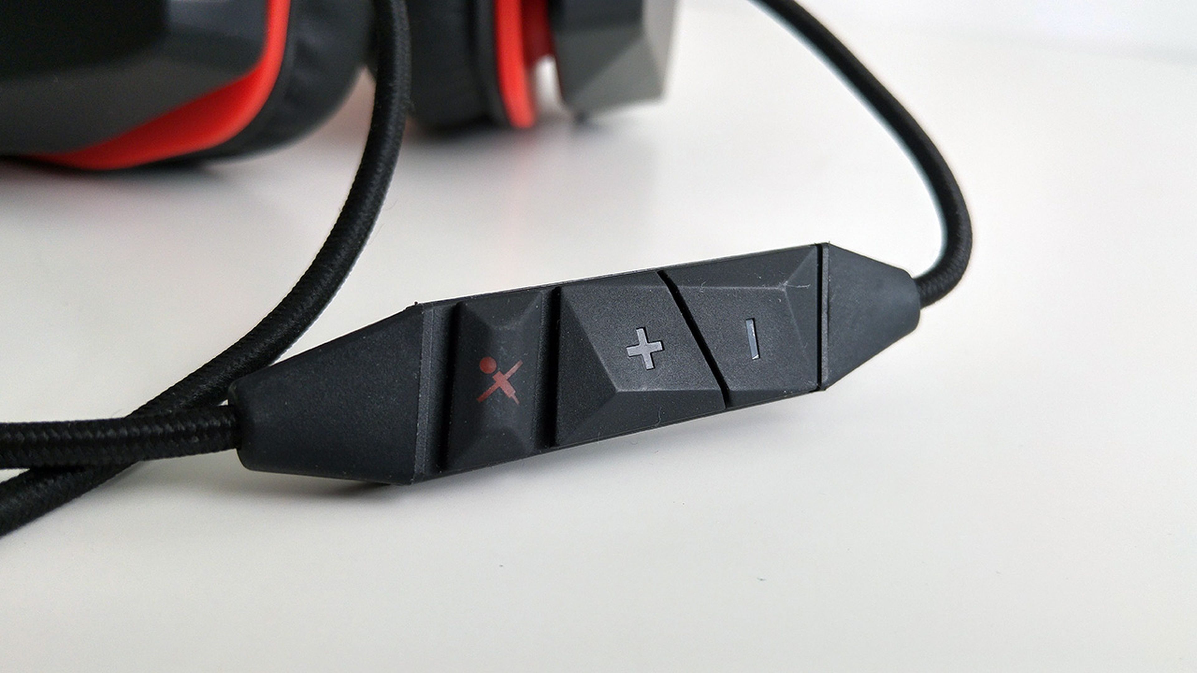 botones del Lenovo Y gaming surround sound headset