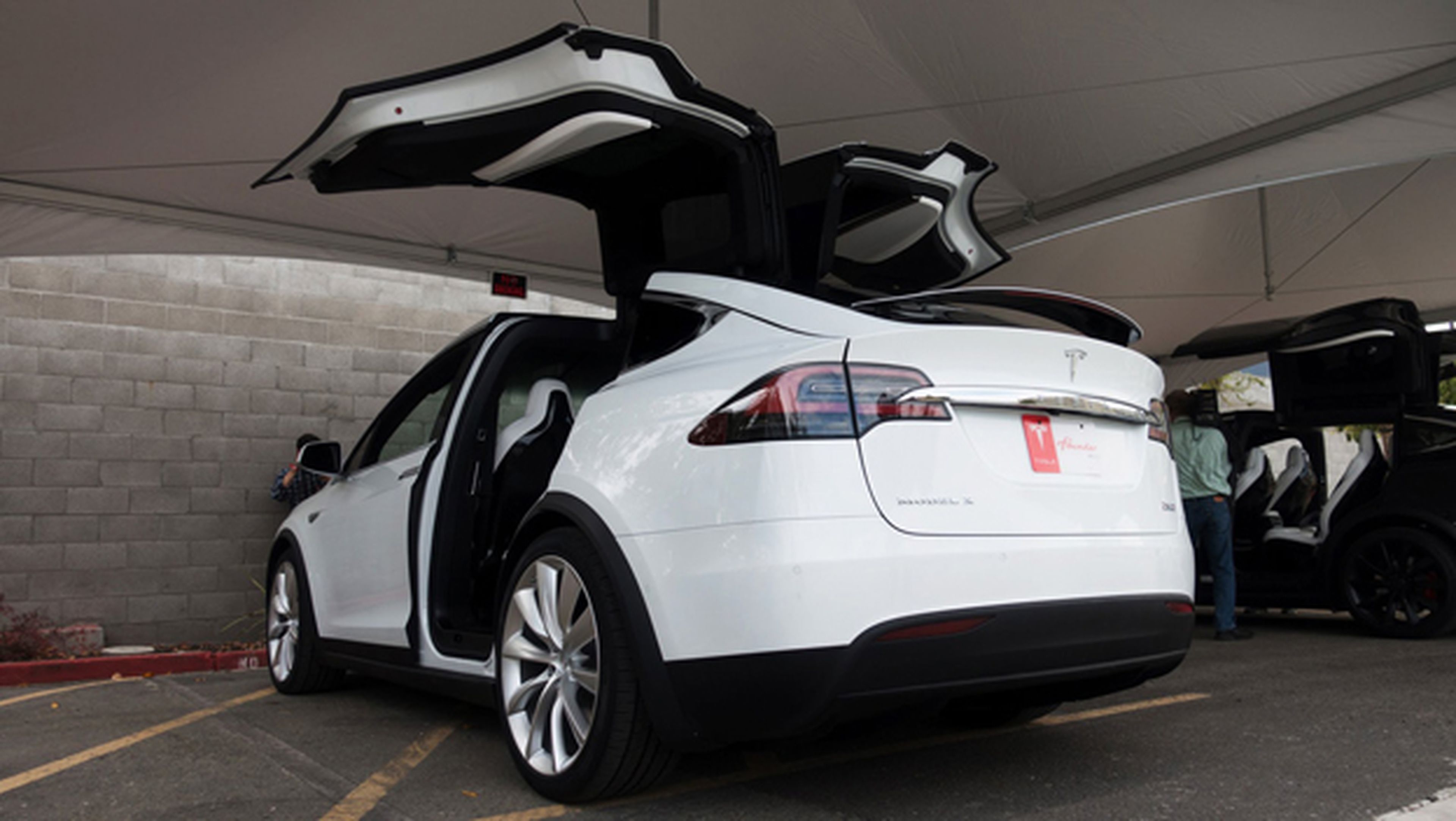 Los Tesla Model S y X podrían contar con baterías de 100 kWh