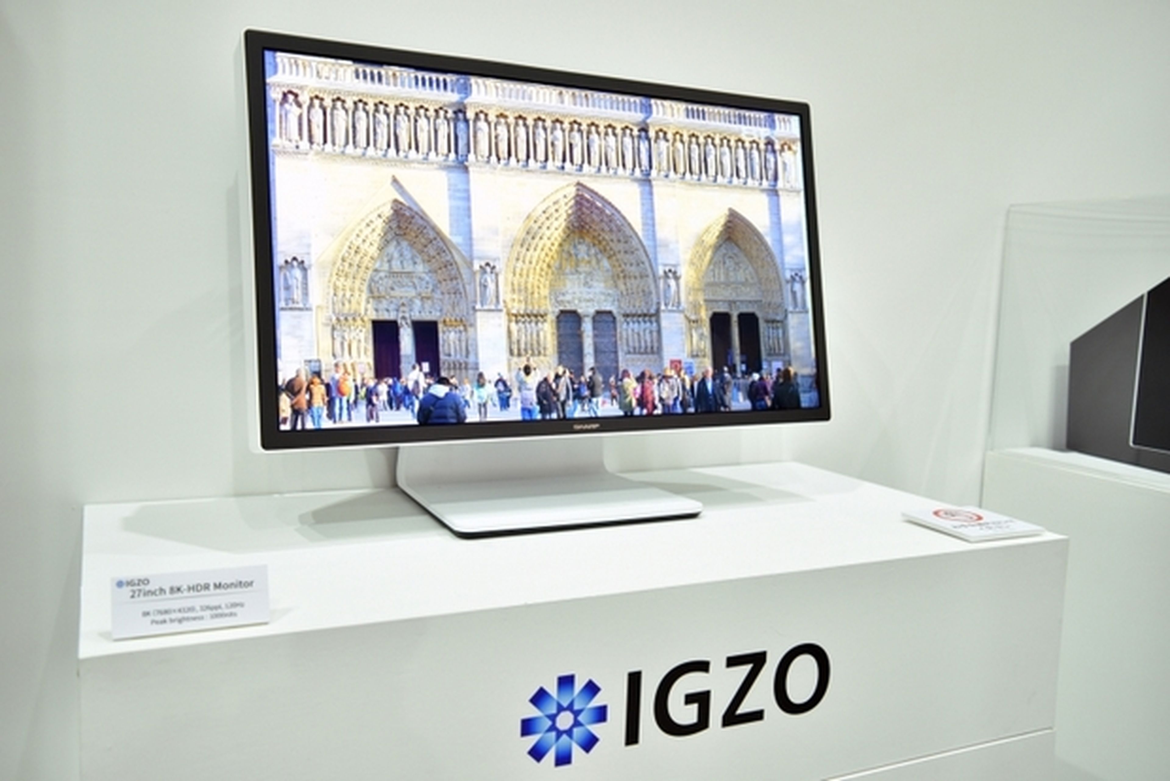 Sharp IGZO, el monitor 8K de 27 pulgadas a 120 Hz con HDR