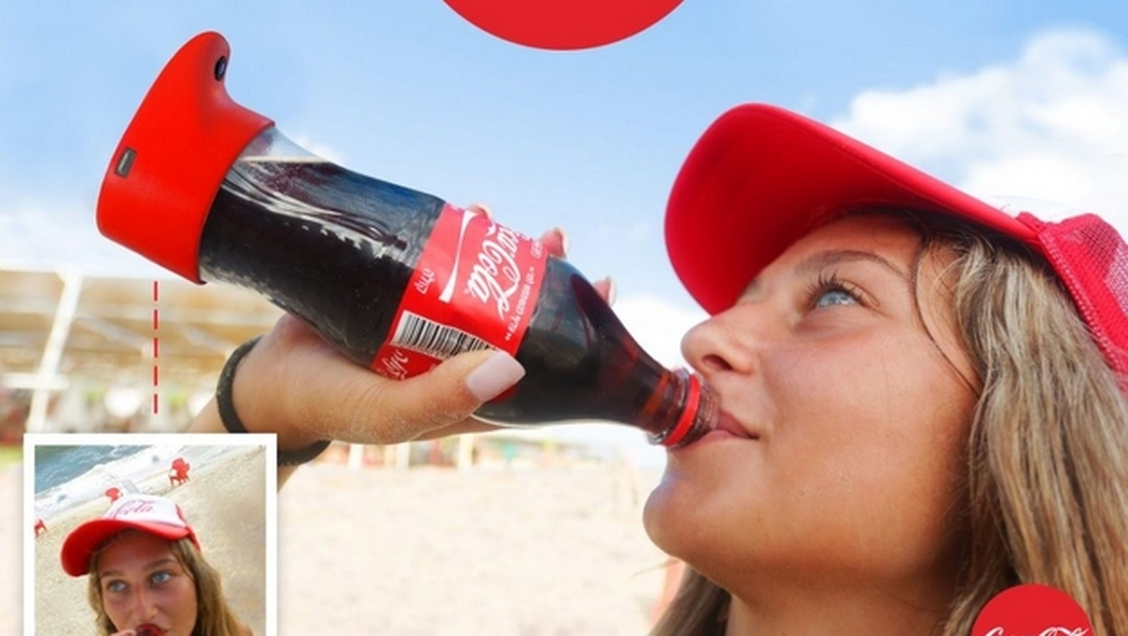 Esta botella de Coca Cola te hace selfies mientras bebes