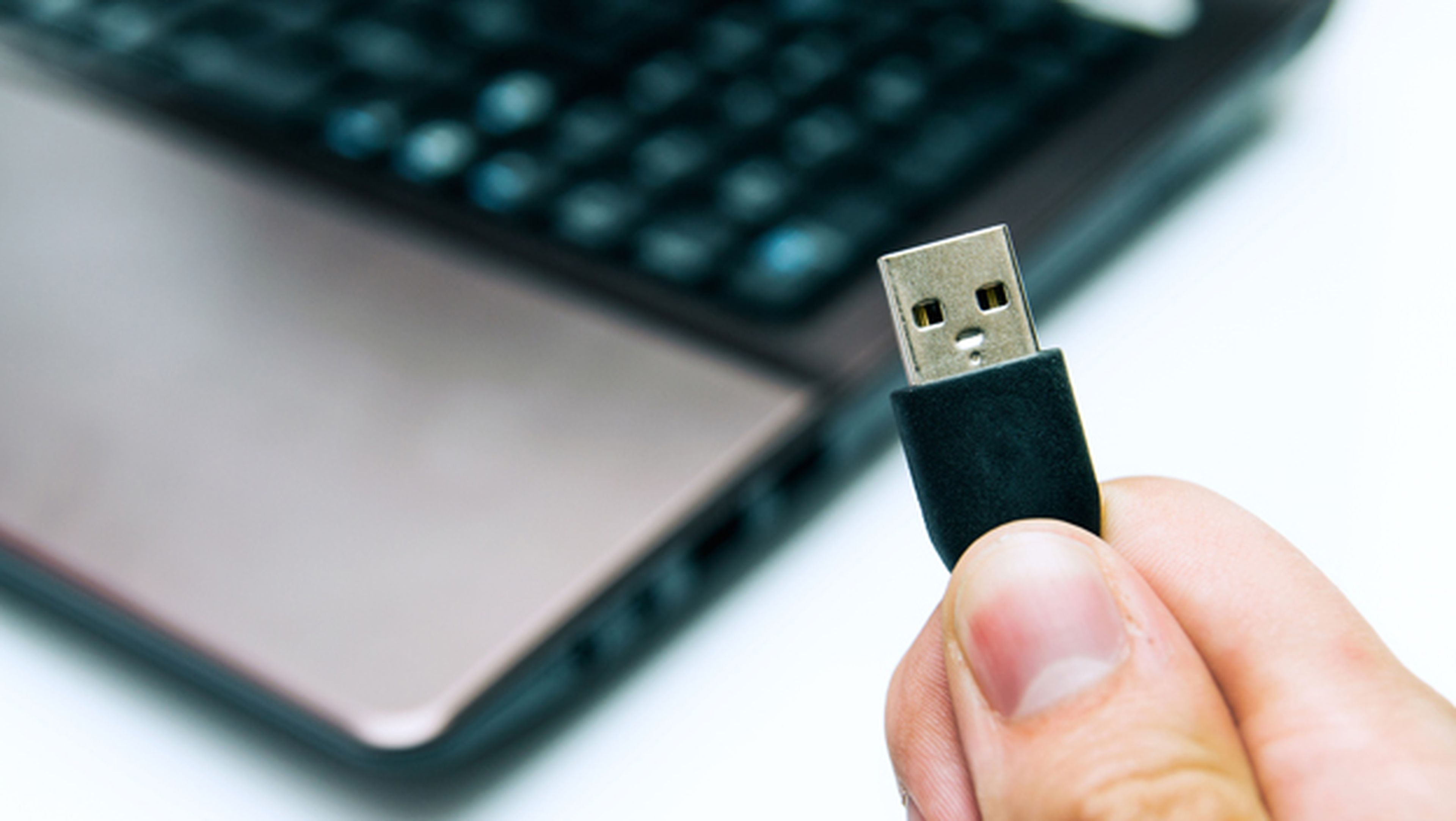 "Dispositivo USB no reconocido": Cómo solucionarlo