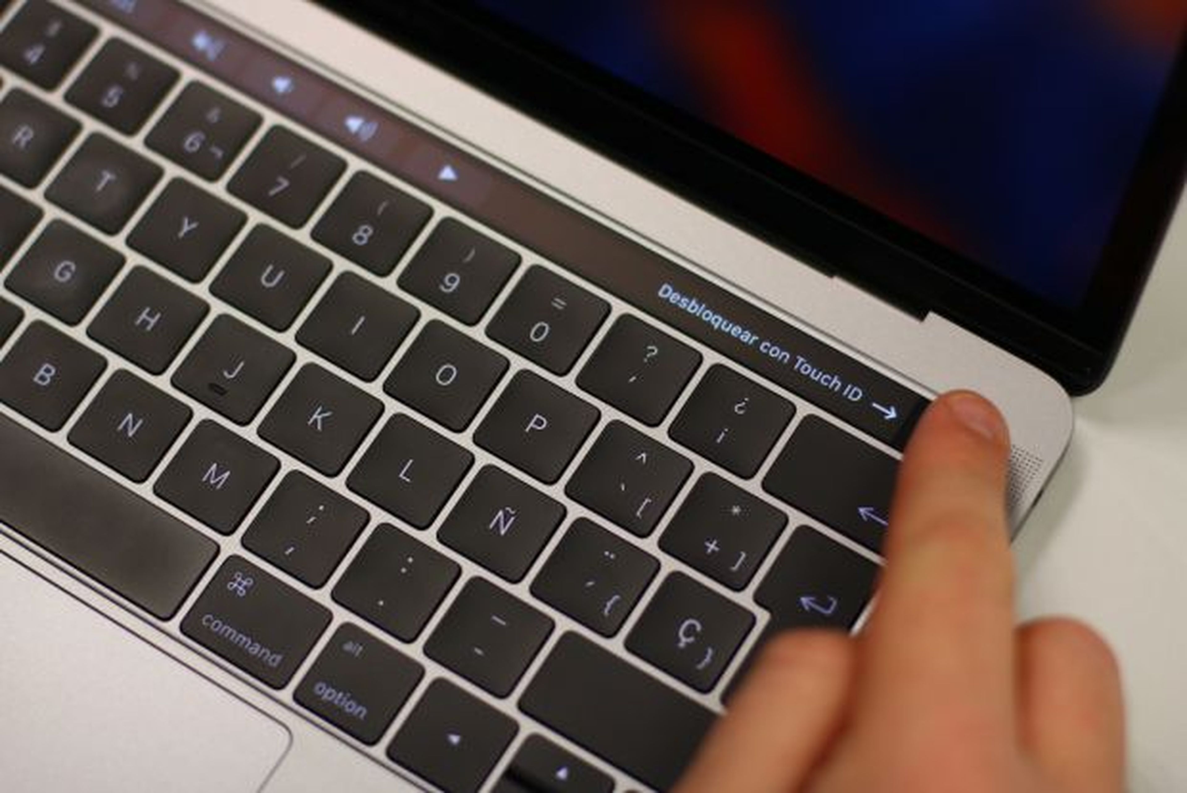MacBook Pro 13 con Touch ID
