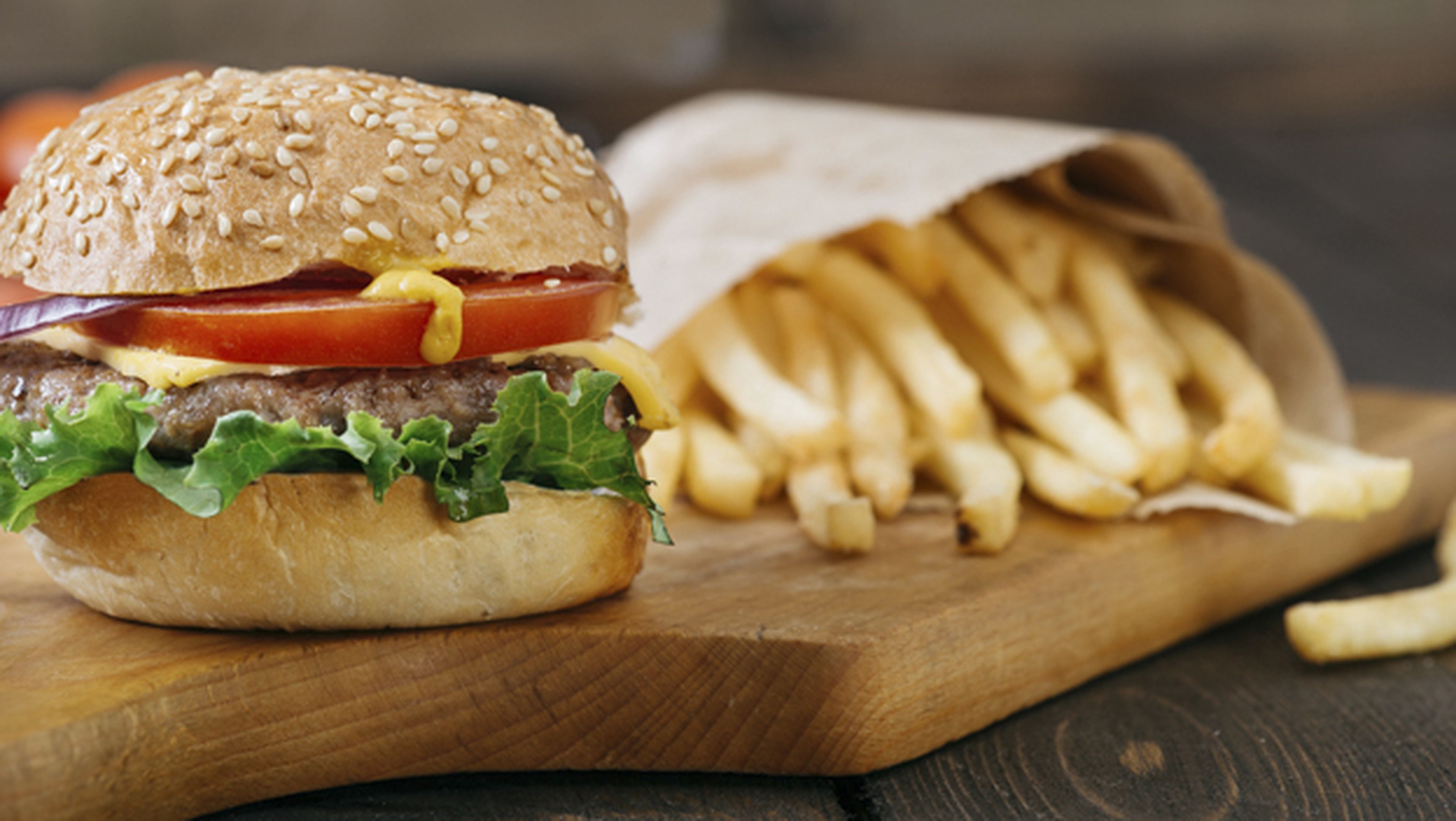 El plástico de la comida rápida también es perjudicial para la salud