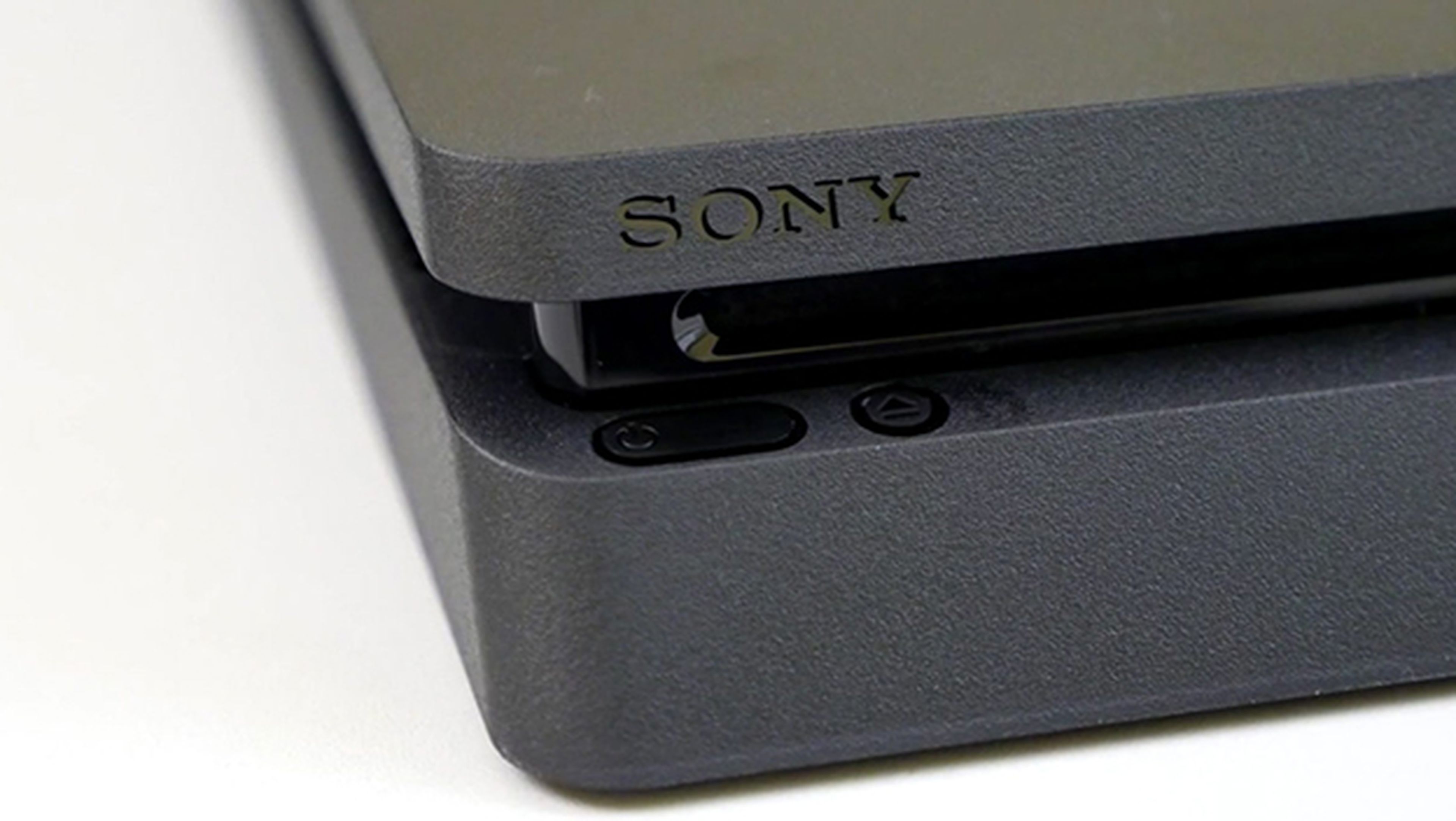 PS4 soportará discos duros externos y mejora su rendimiento