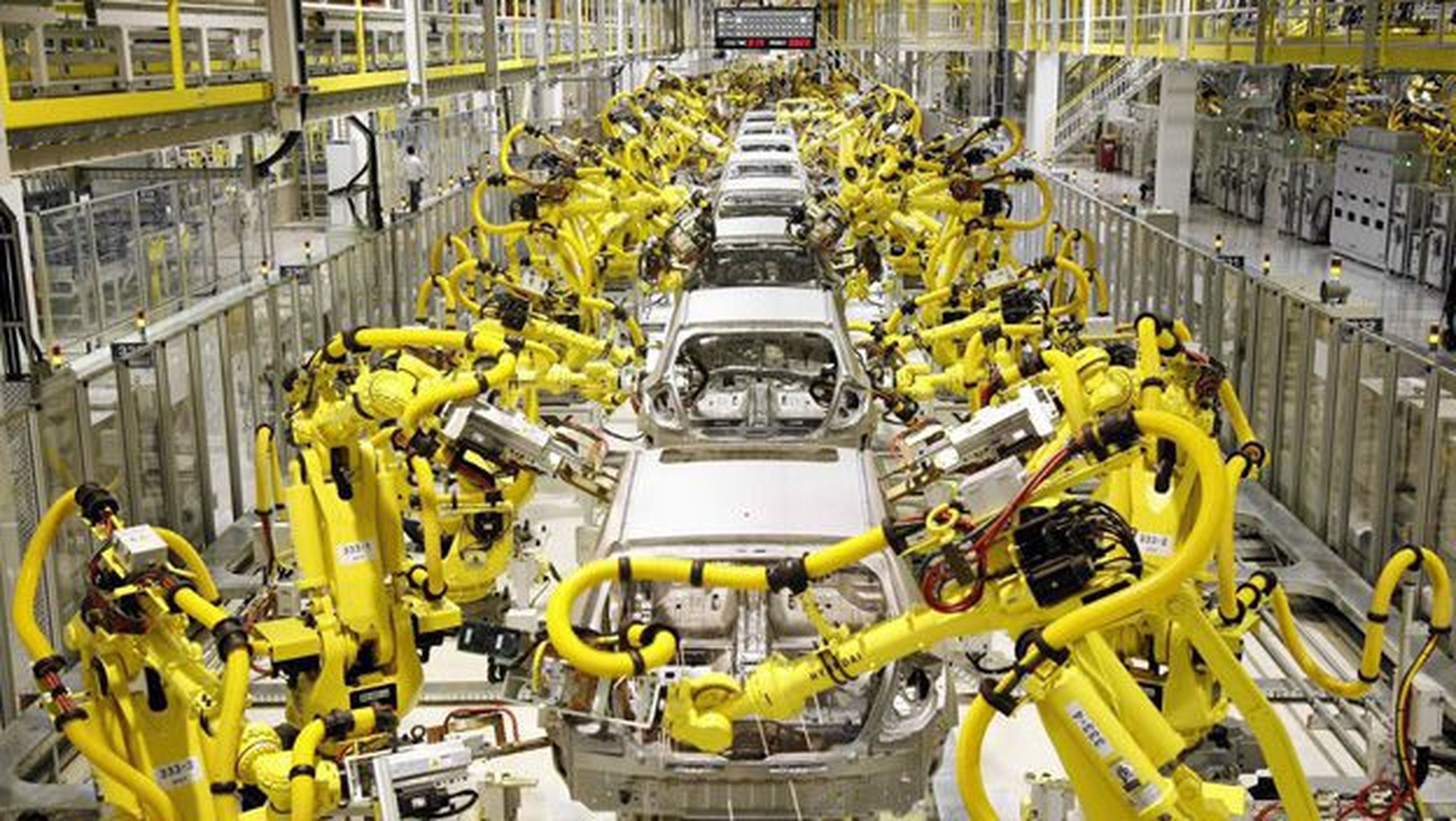 Производство без человека. Промышленные роботы. Автоматизация производства автомобилей. Роботы в машиностроении. Робот конвейер.