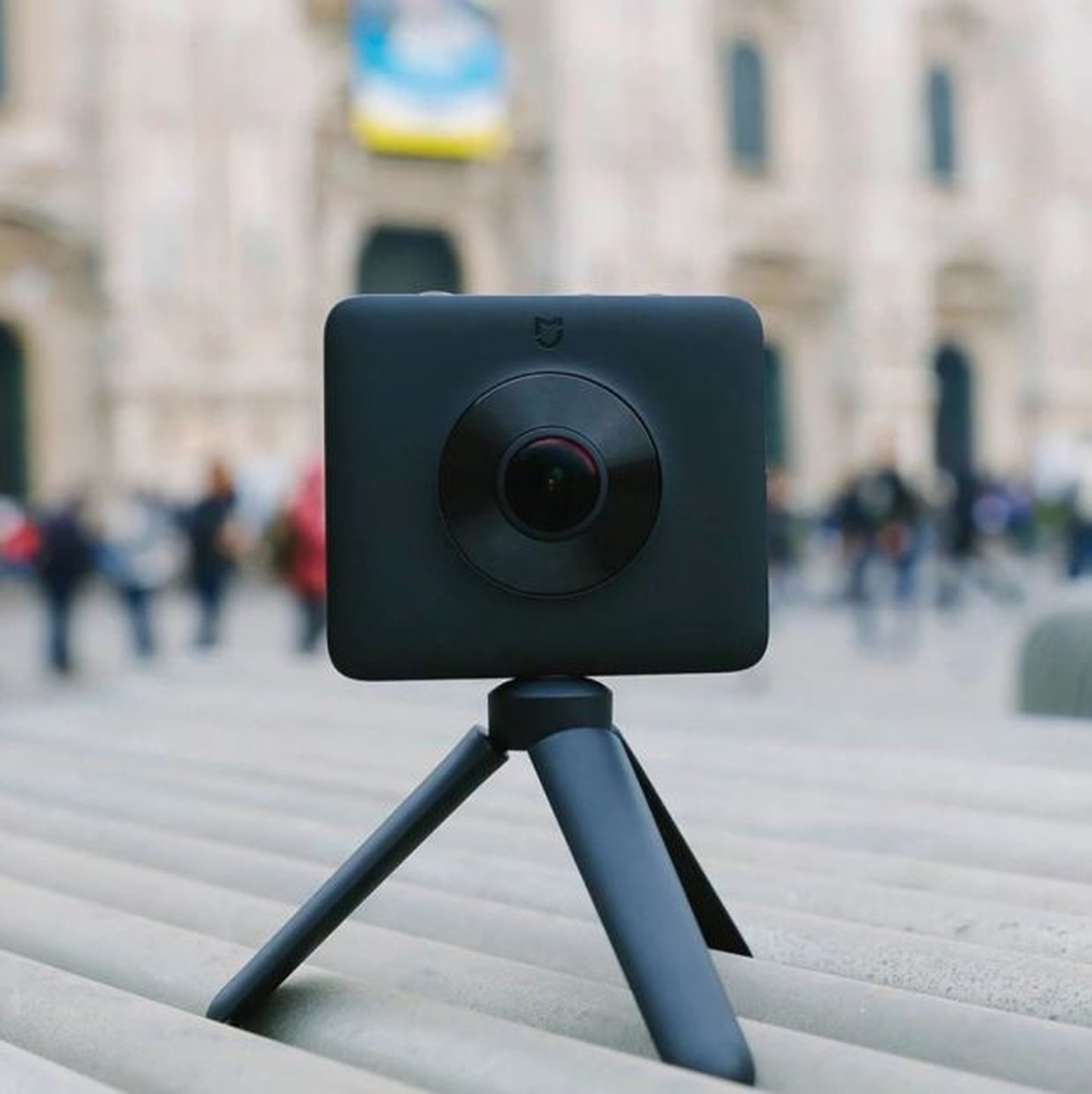 Esta es la nueva cámara de Xiaomi para grabar en 360 grados