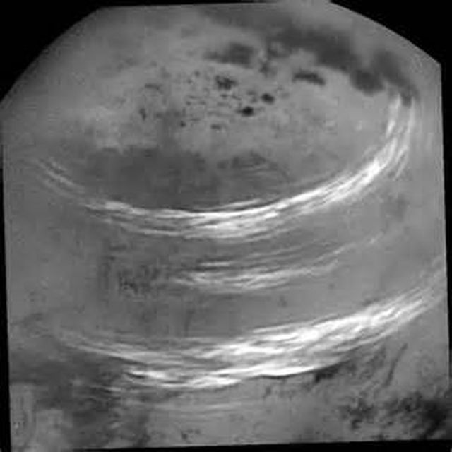 Cassini captura impresionantes imágenes de las nubes de Titán