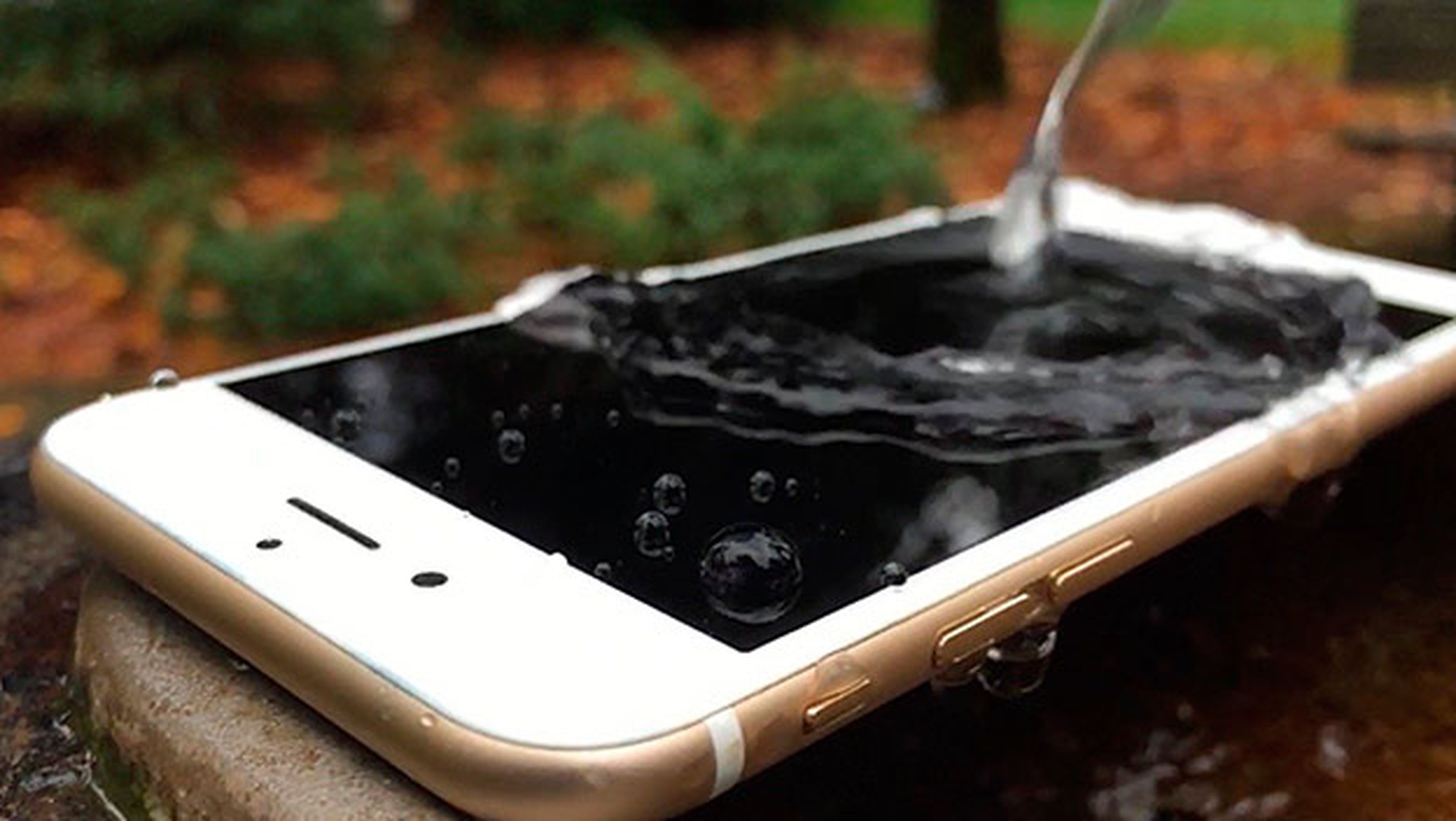 Tipo de protecciones contra el agua para tu smartphone