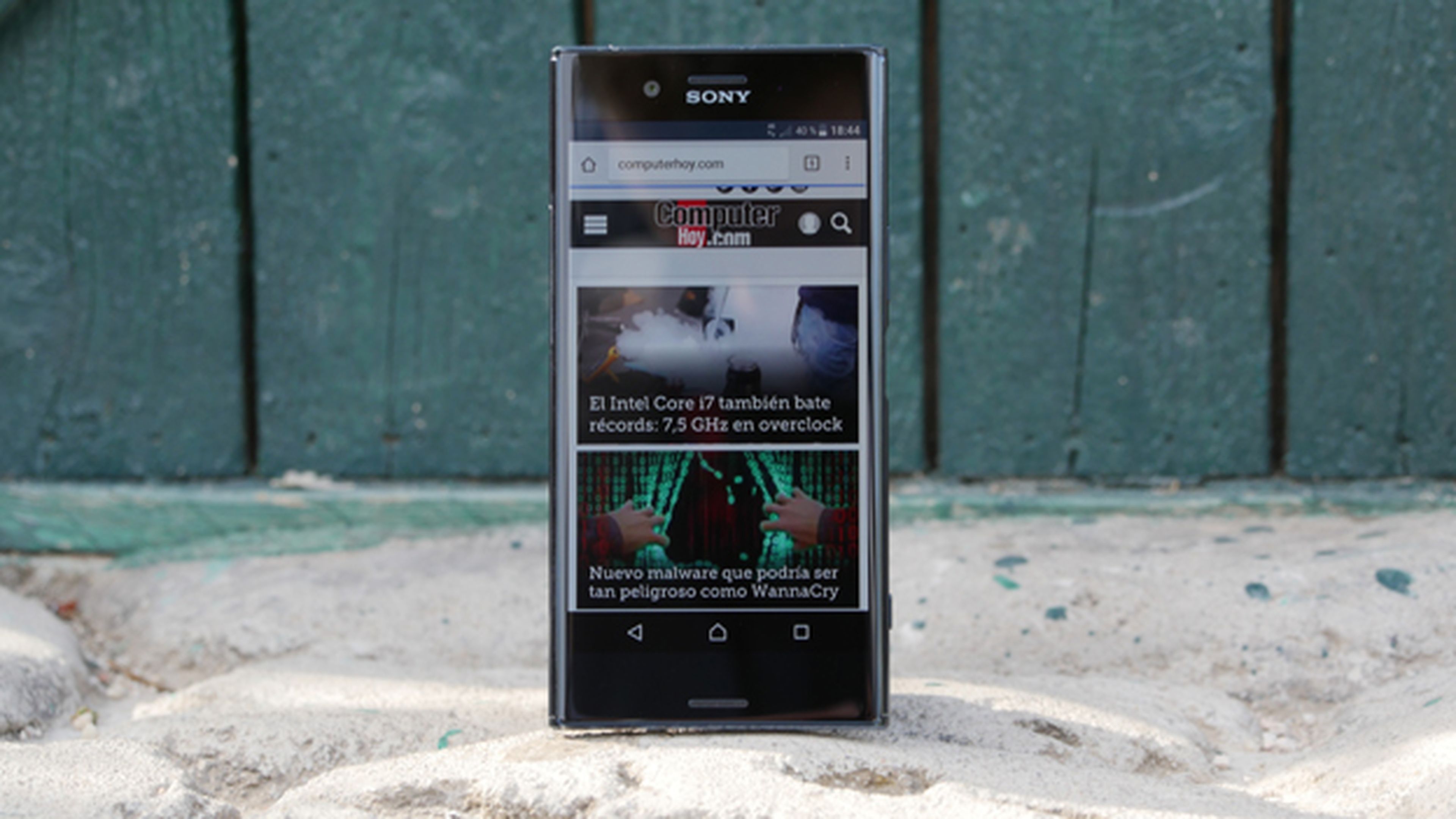 El Sony Xperia XZ Premium es uno de los pocos móviles en tener una pantalla 4K