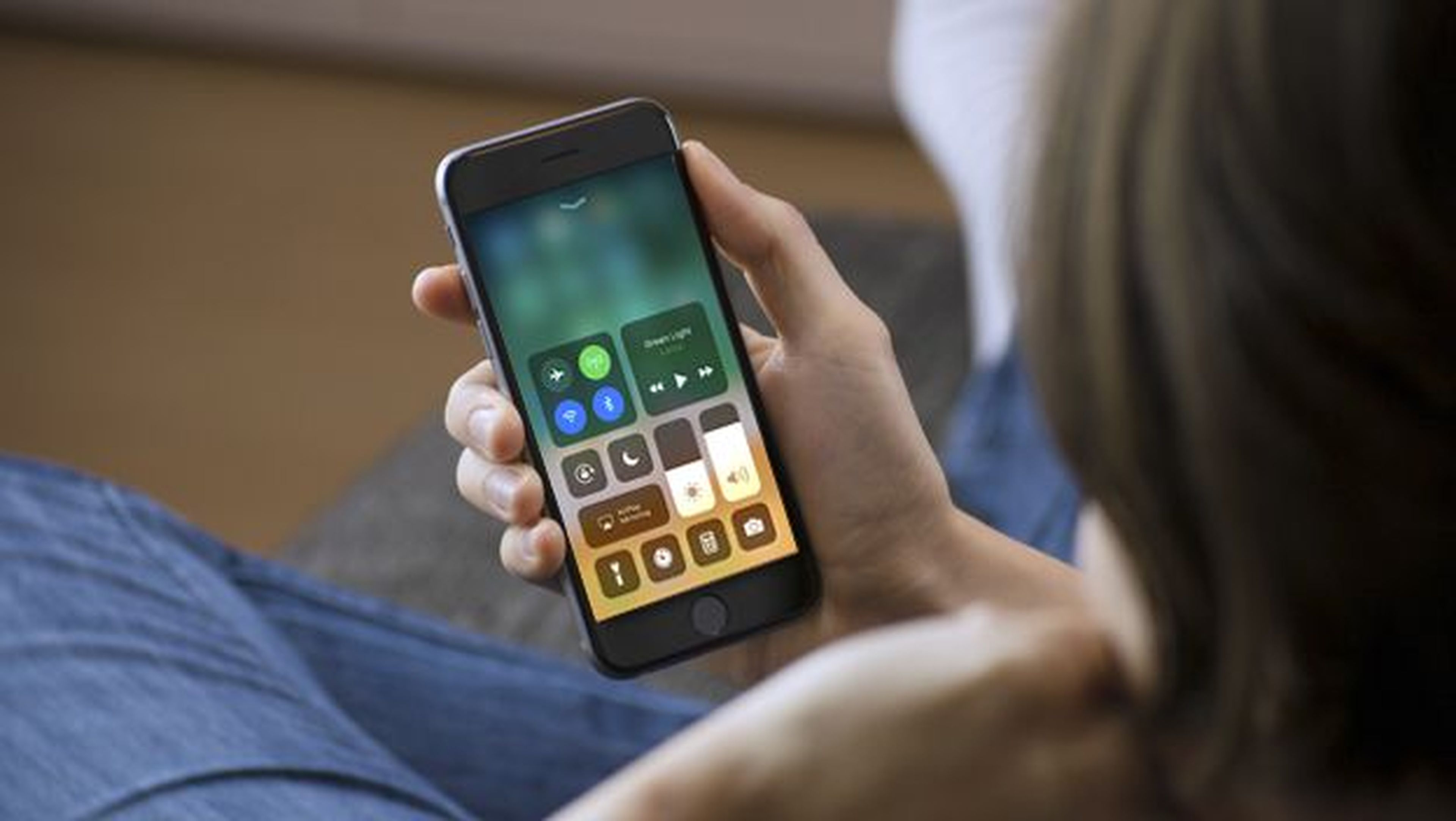 Apple permitirá el cobro de propinas en iOS 11 con 30% comisión