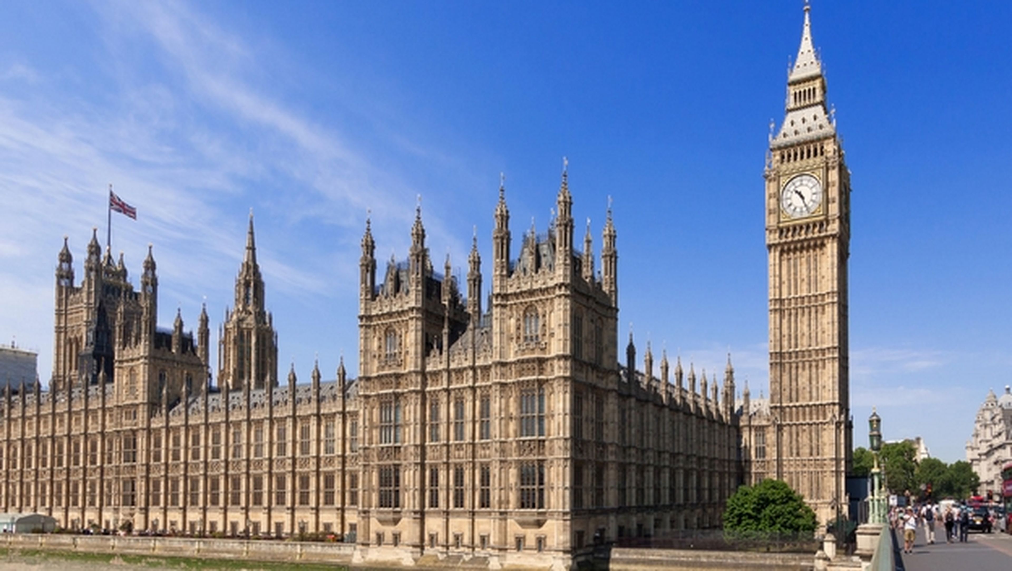 El parlamento británico ha sido hackeado, roban cuentas de emails
