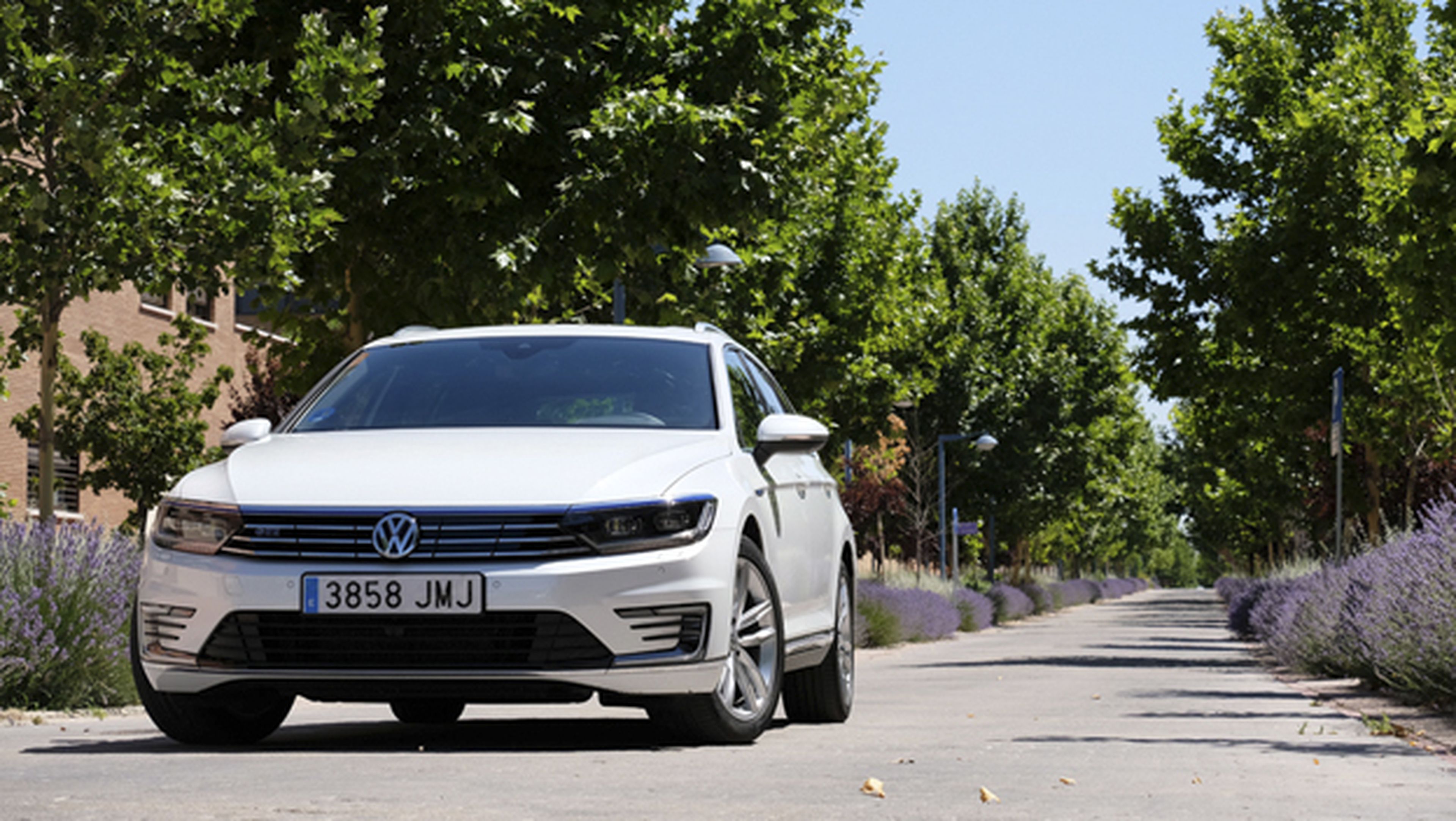 Volkswagen Passat GTE, toma de contacto de su tecnología