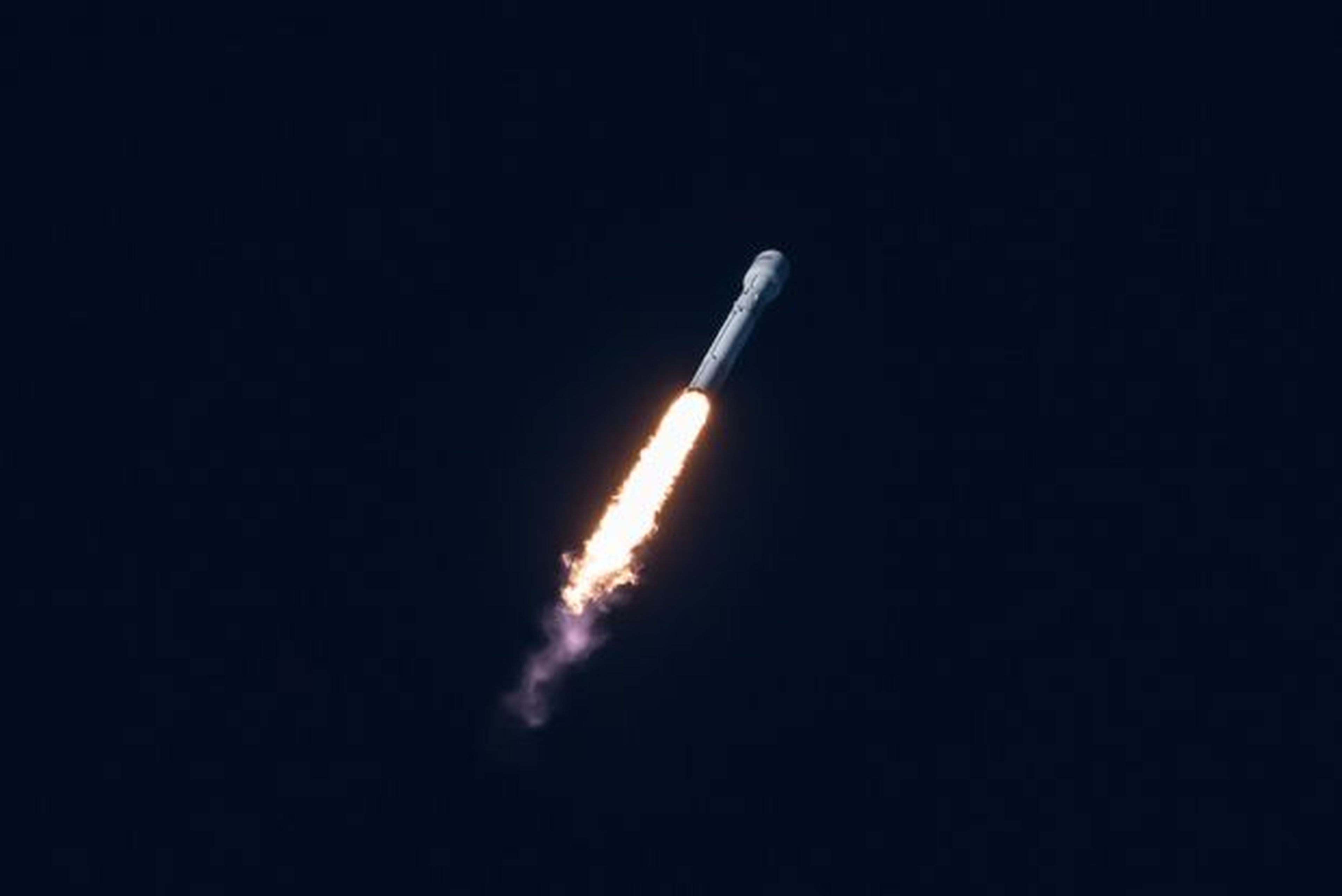 SpaceX pone en órbita el satélite de comunicaciones Intelsat 35e