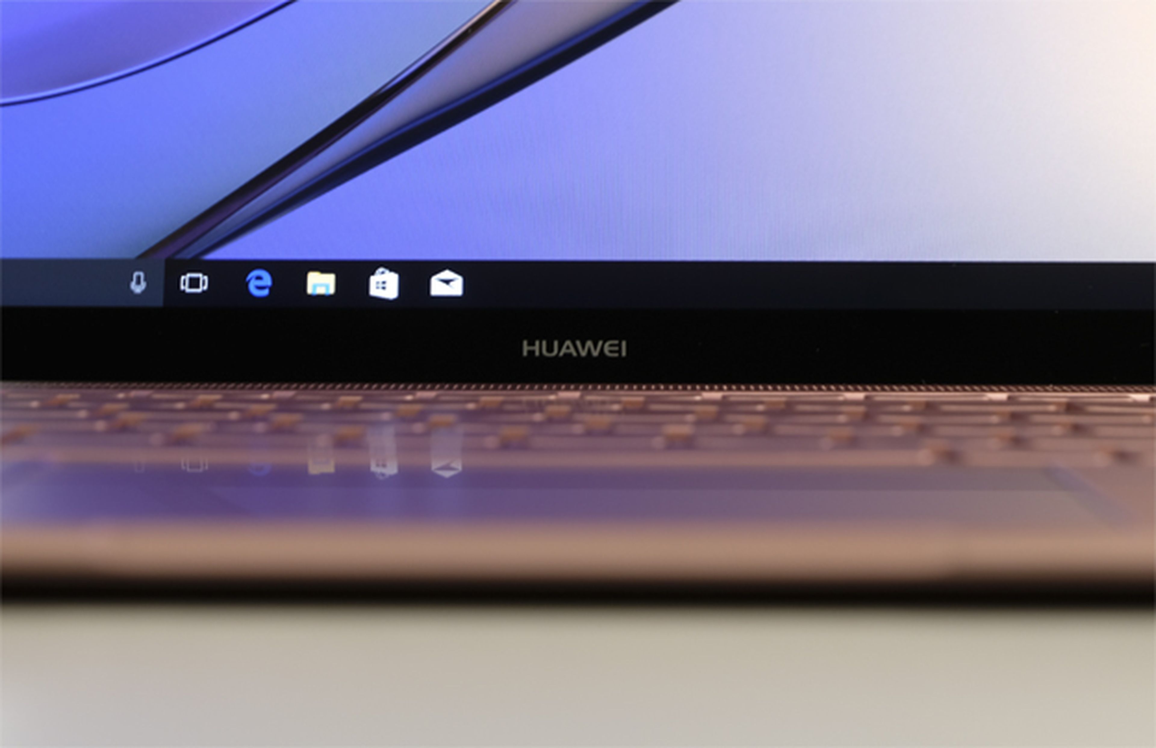 La pantalla es otra de las características llamativas del Huawei MateBook X