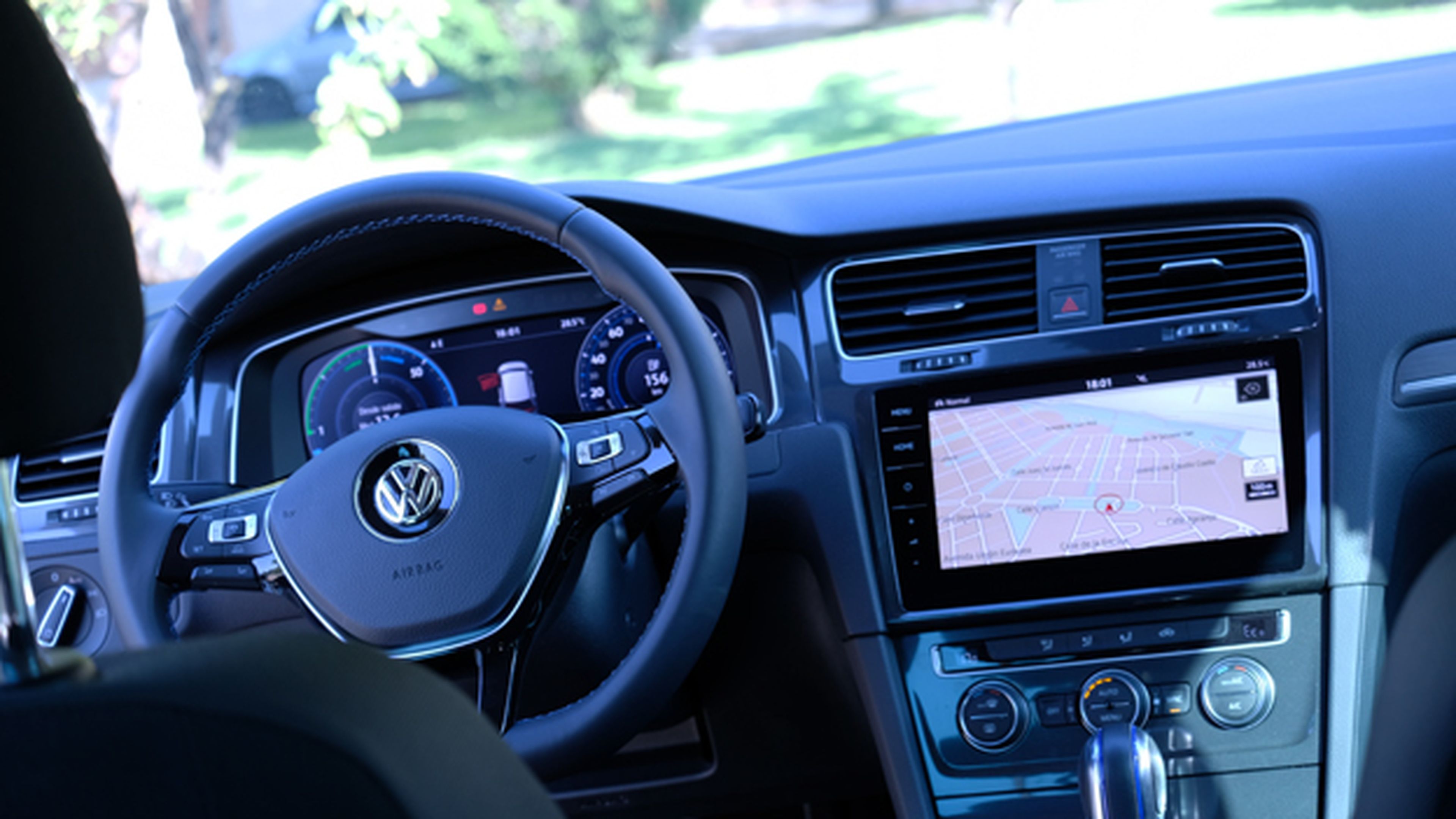 Hablemos ahora de la tecnología que lleva a bordo este coche eléctrico de Volkswagen