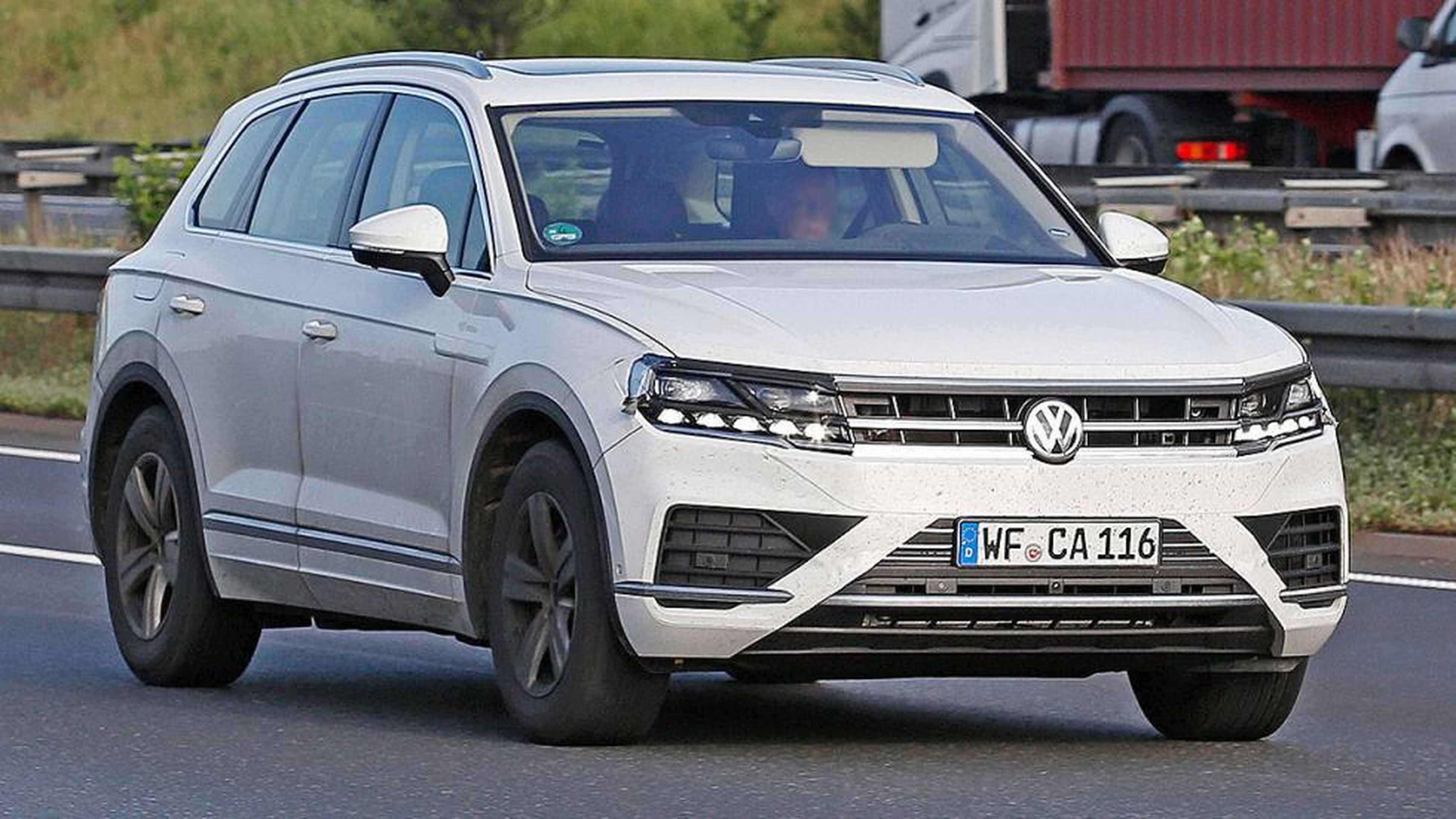 VW Touareg GTE 2018