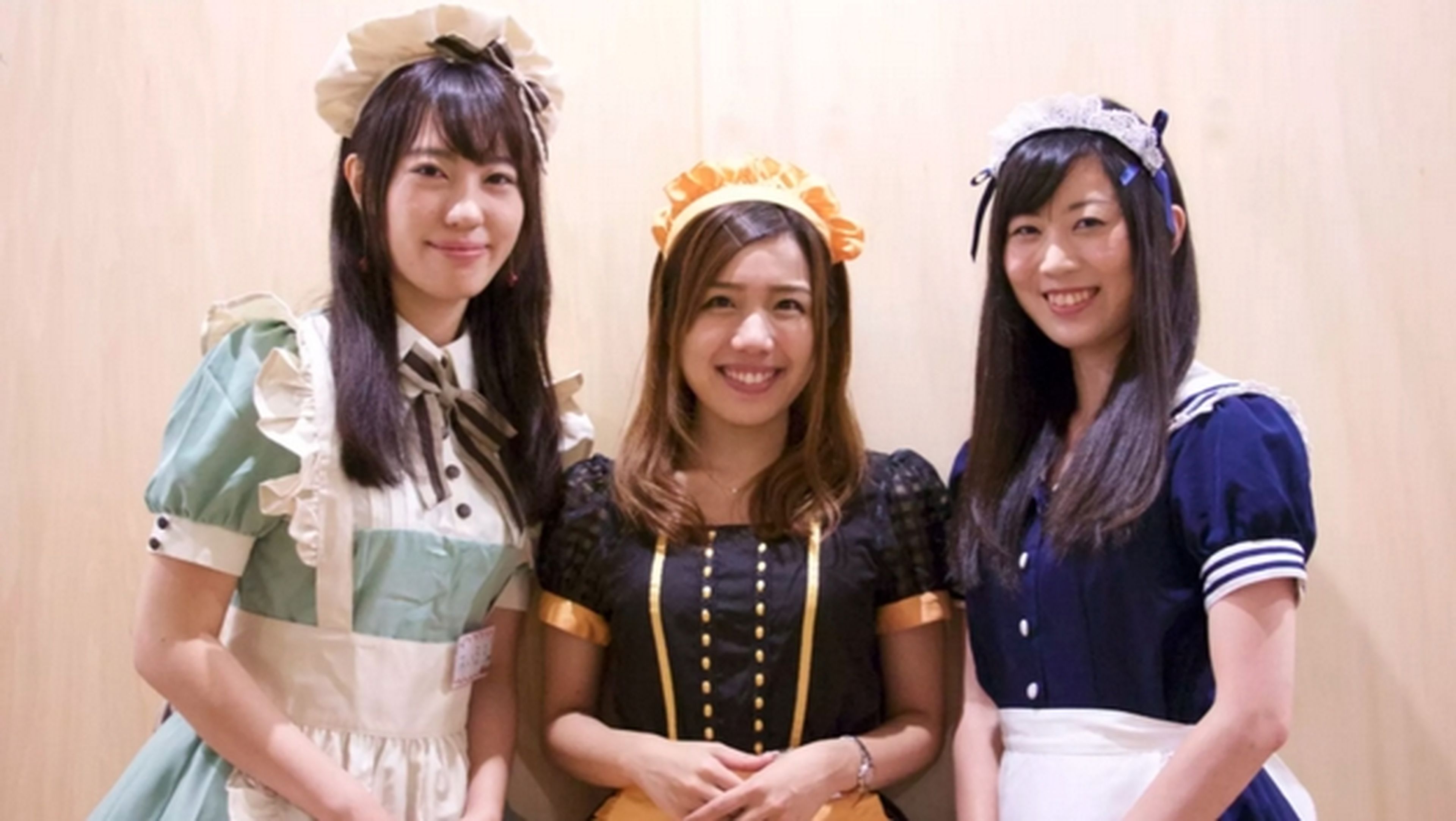 En Japón enseñan programación con chicas vestidas de doncella
