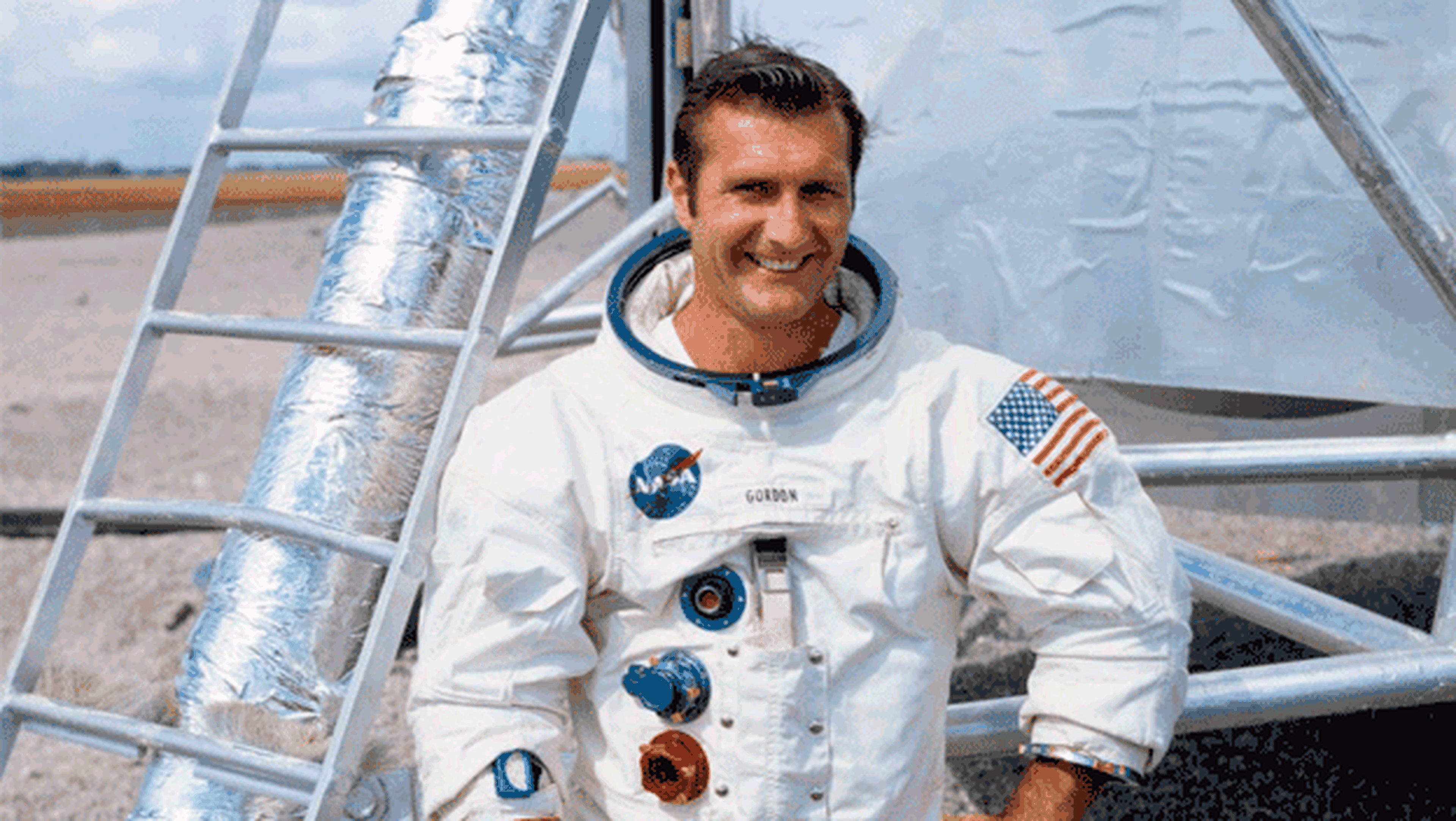 Fallece el astronauta de la NASA que llegó a la Luna Dick Gordon