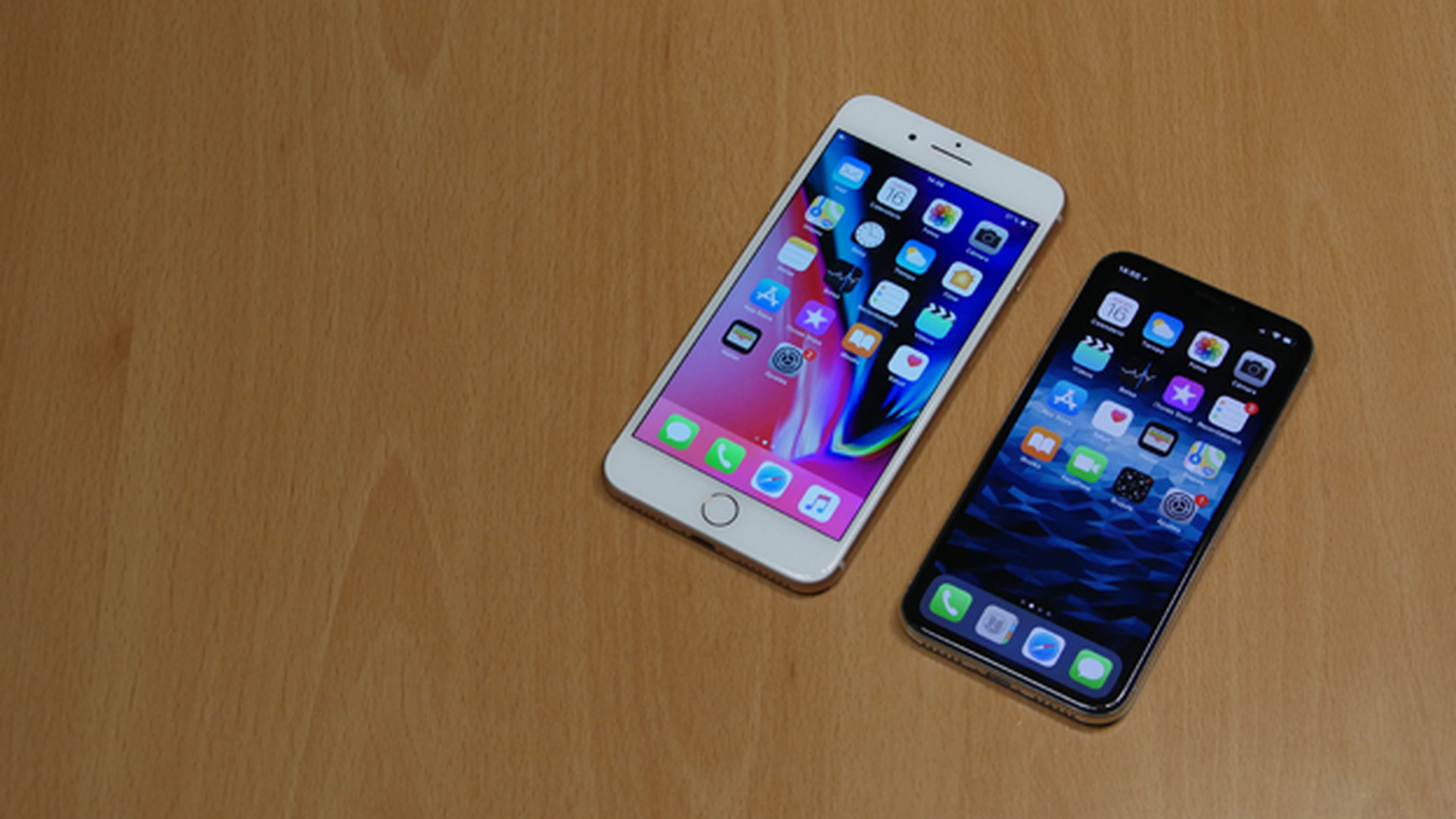 El iPhone X comparado con el iPhone 8 Plus