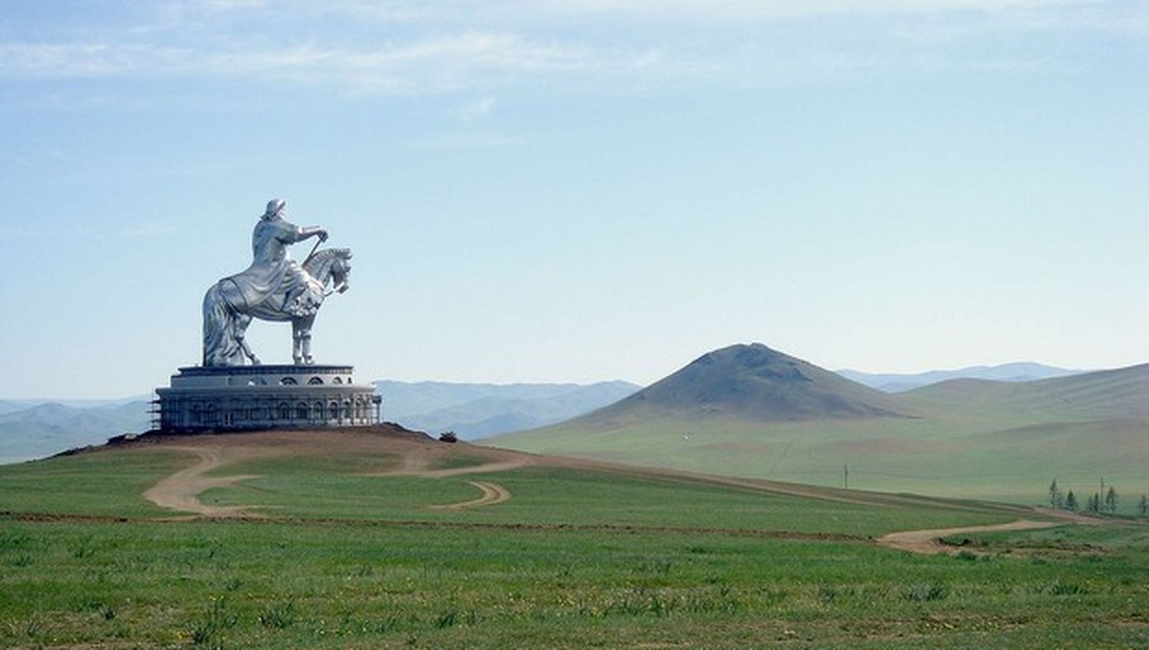 Улан хане. Национальный парк Горхи-Тэрэлж Монголия. Зуунэхараа Монголия.