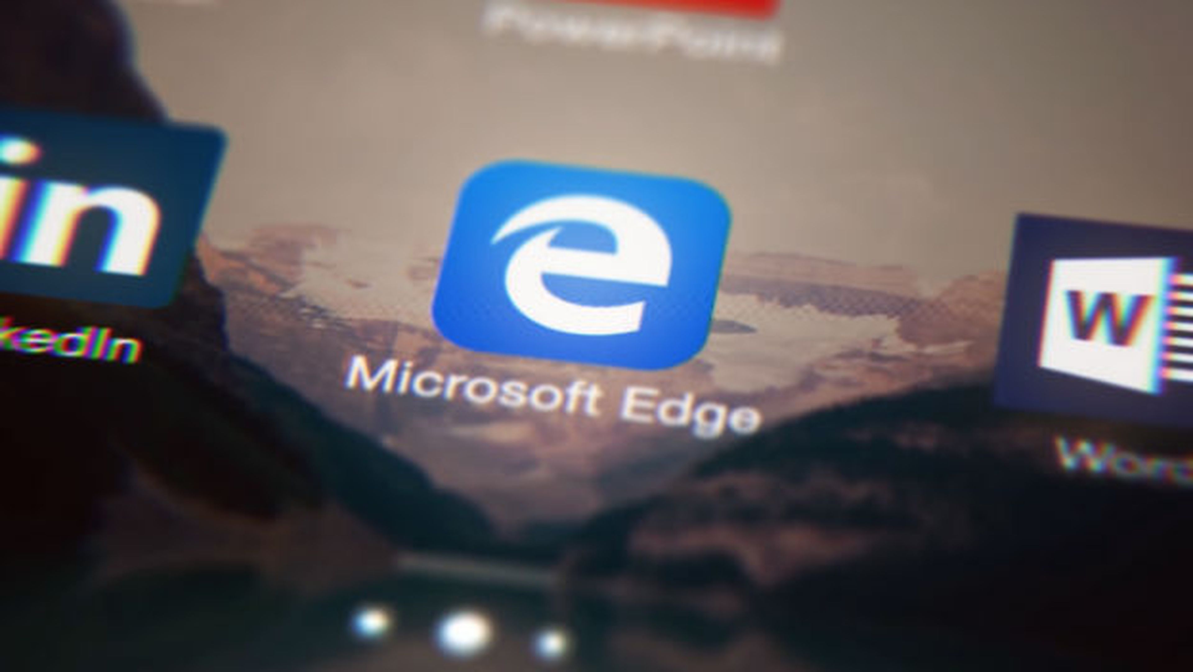Microsoft Edge, ya disponible para Android y iPhone.