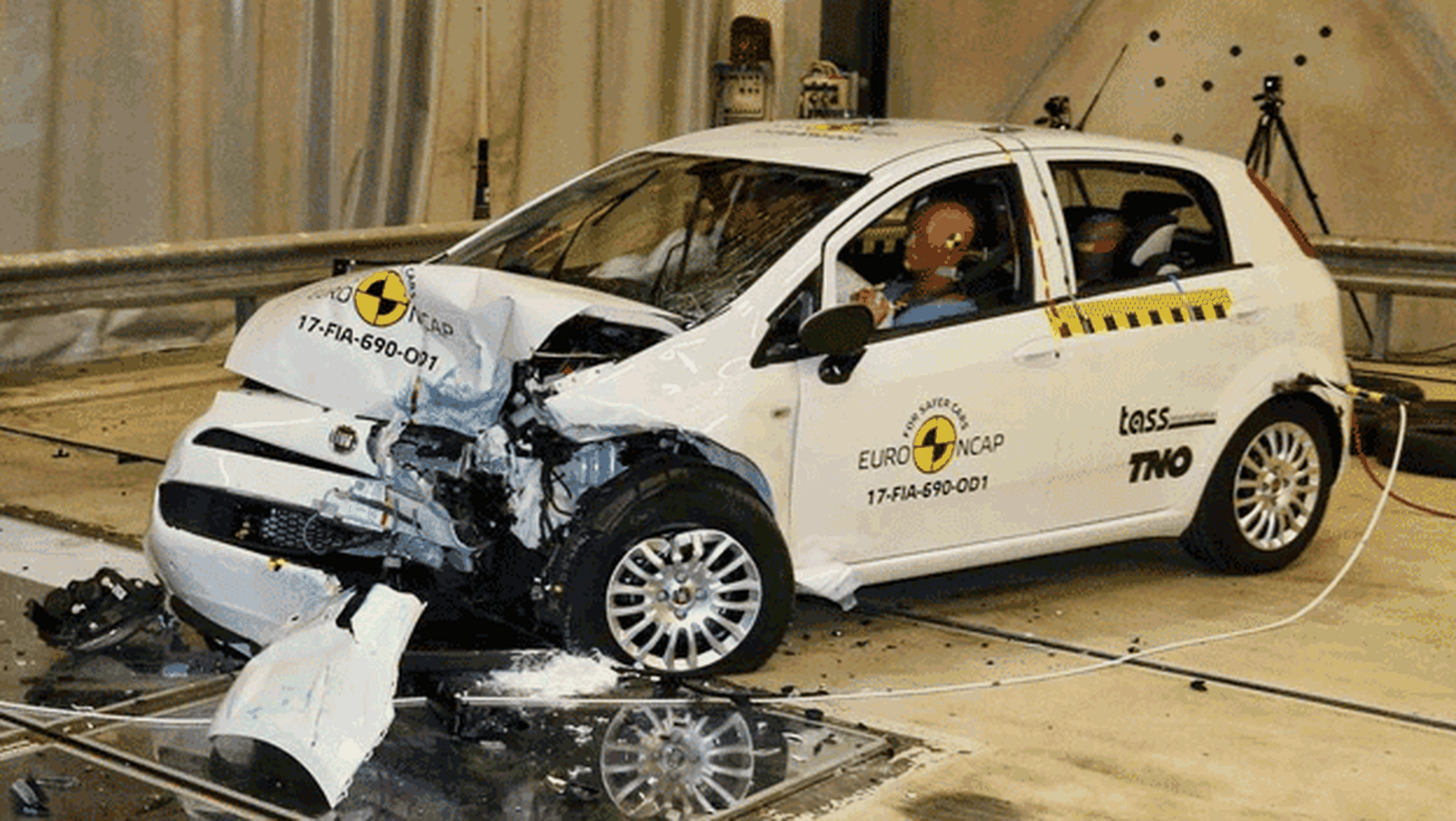Fiat Punto 2017 obtiene 0 estrellas seguridad Euro NCAP