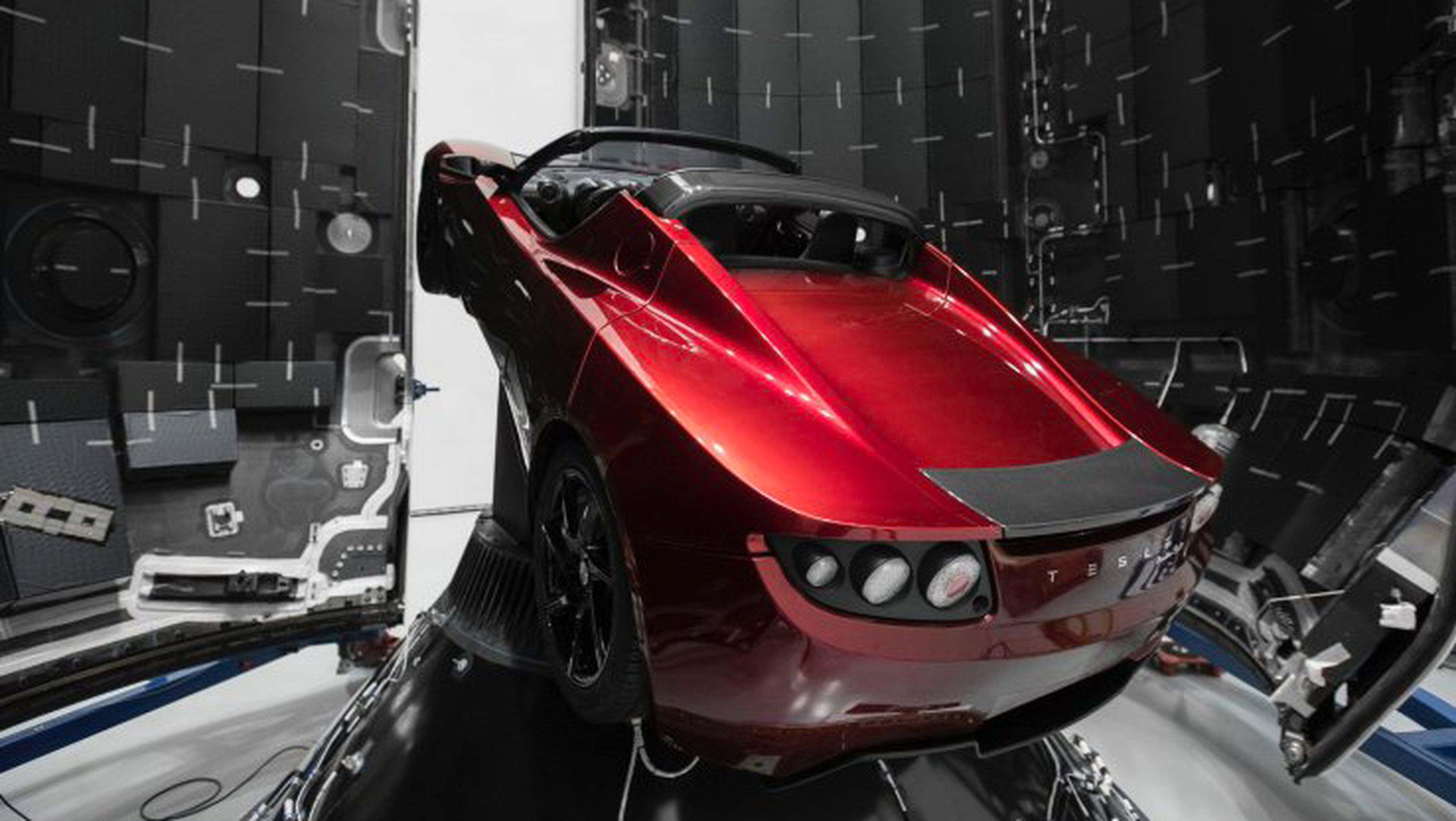 Este es el Tesla Roadster que Space X enviará a Marte