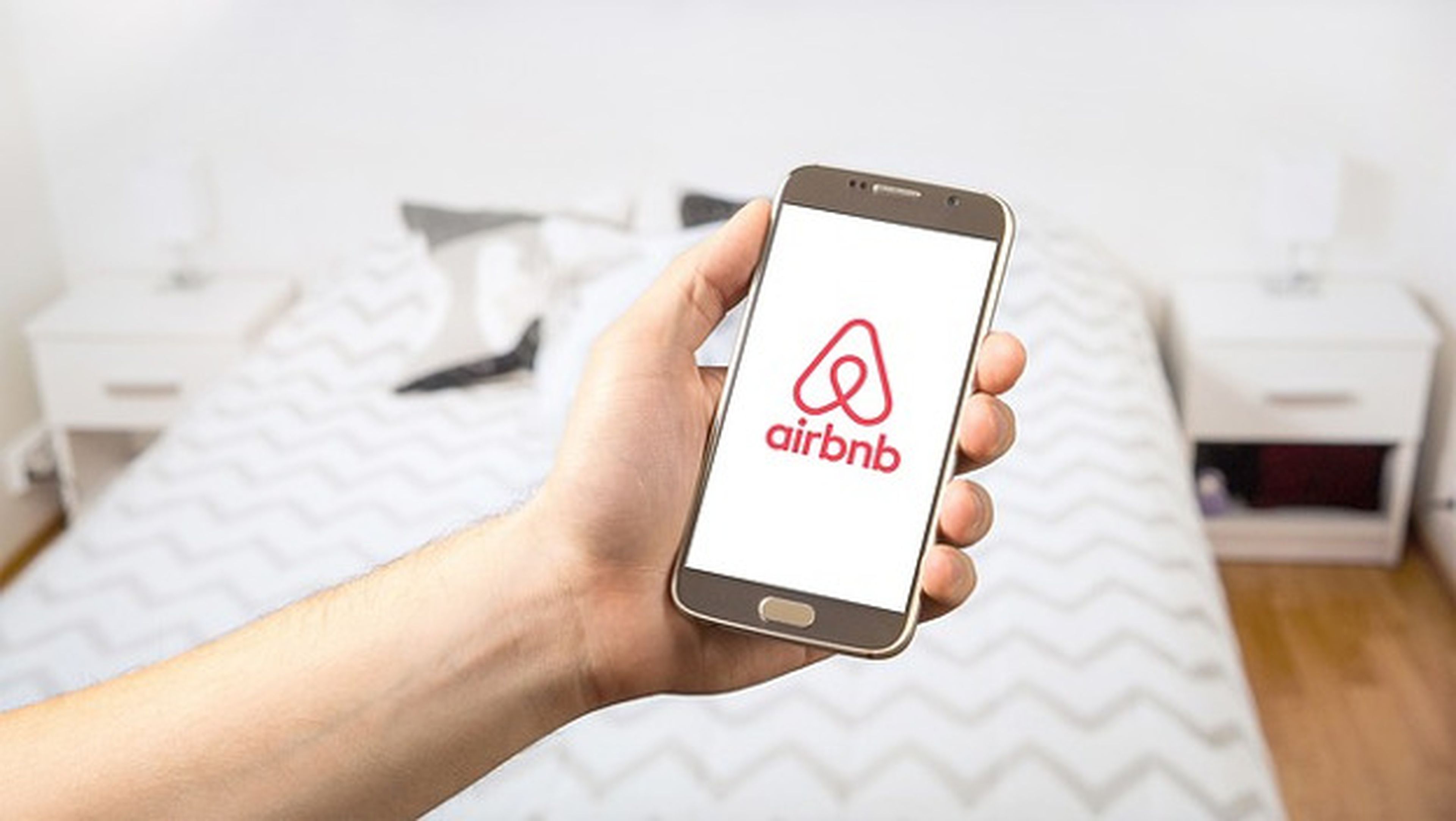 Ya puedes pagar en dos plazos el alquiler de Airbnb.