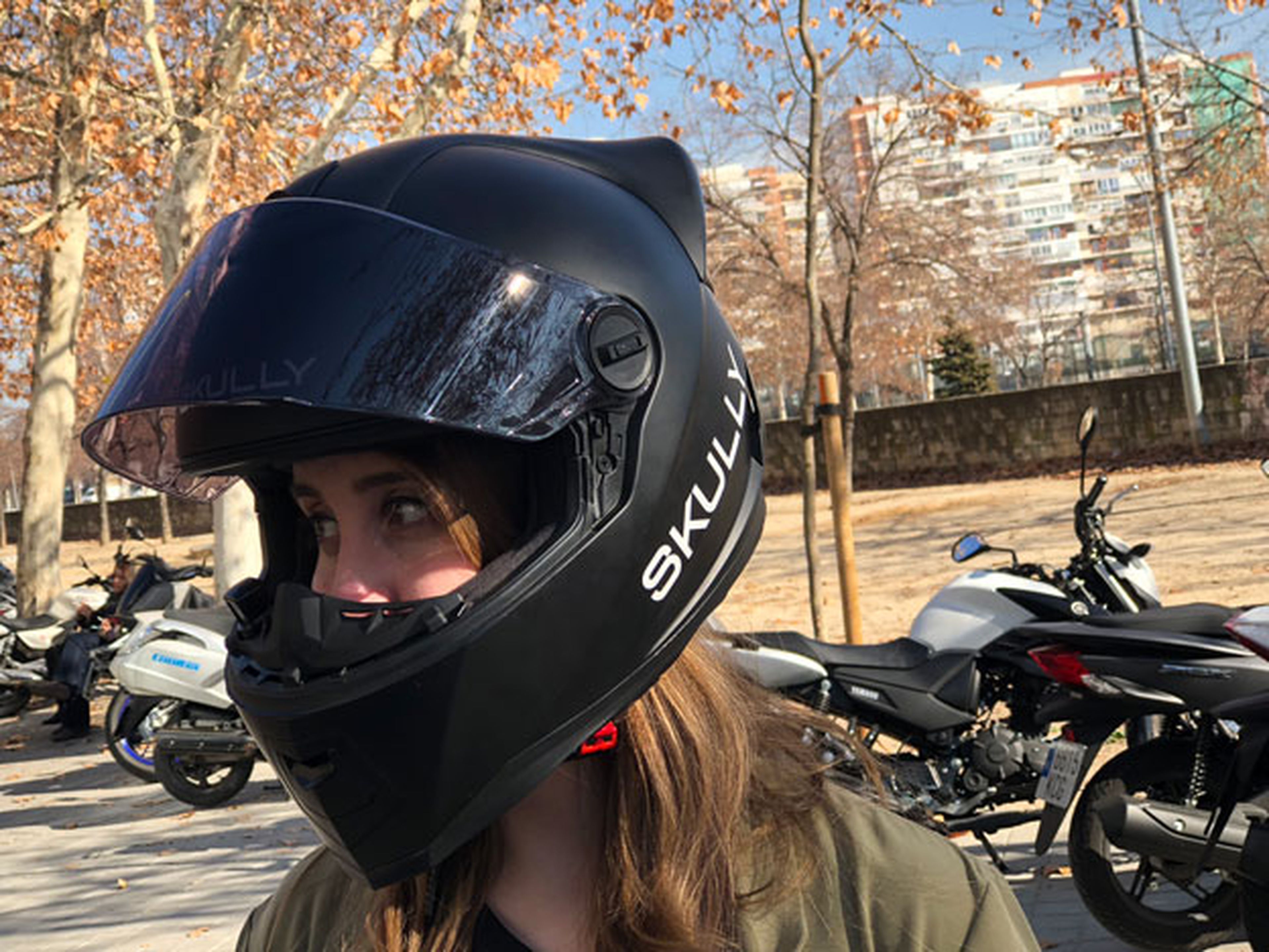 Este casco cuesta casi 2.000 euros, y lo probado | Computer Hoy