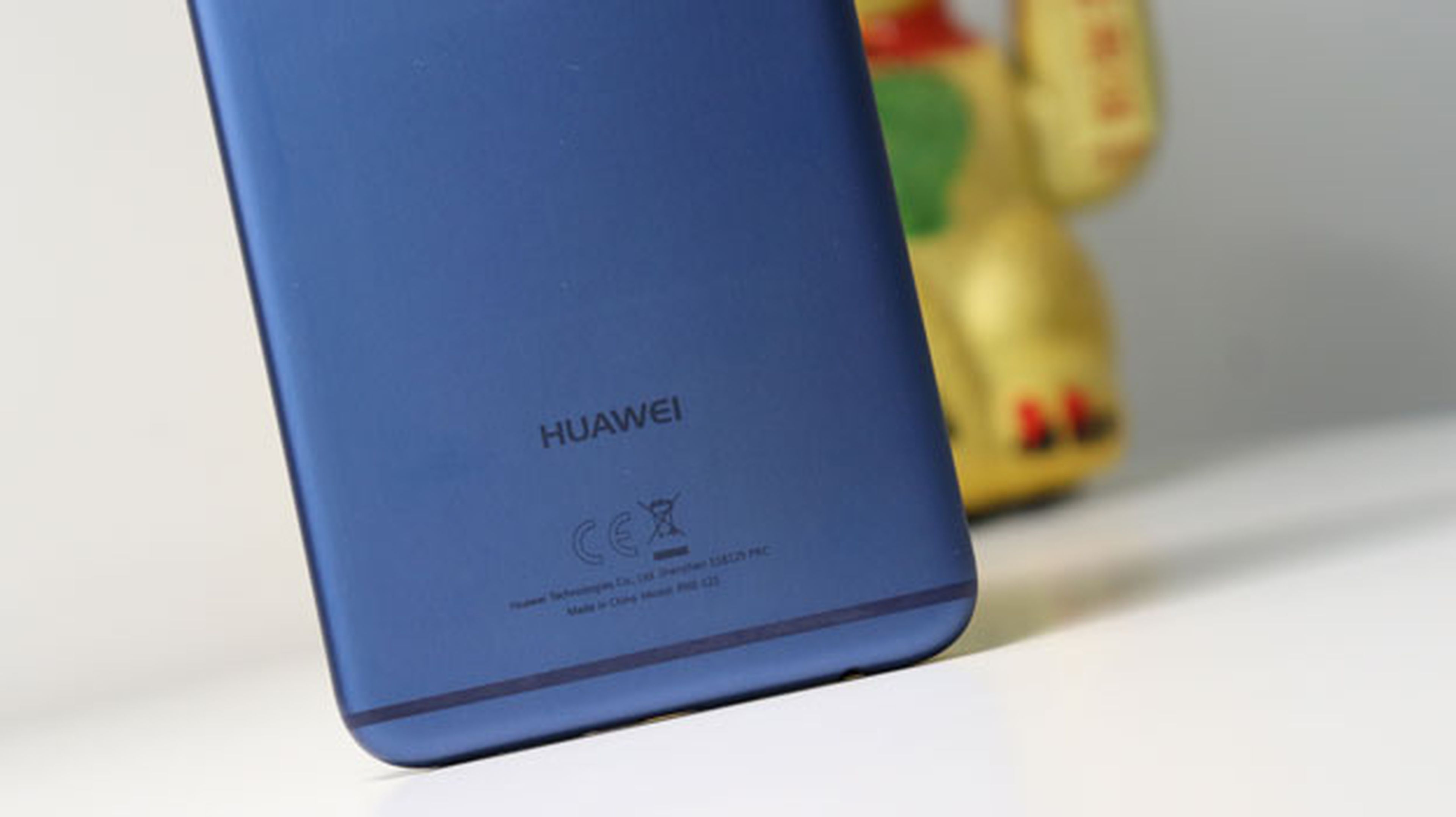 Logotipo de Huawei en el Mate 10 Lite