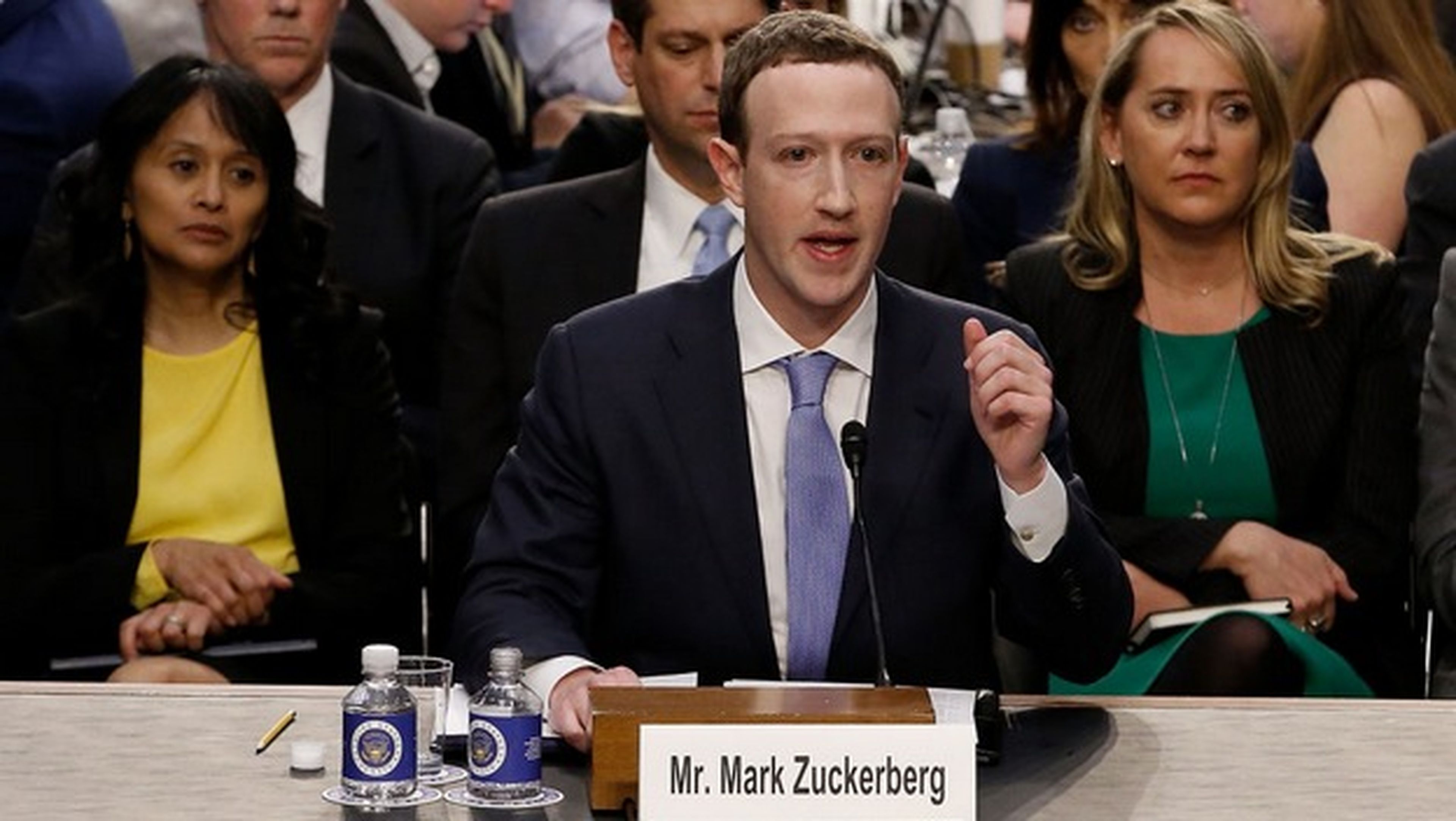 Esto es lo que le cuesta a Facebook proteger la vida de Mark Zuckerberg