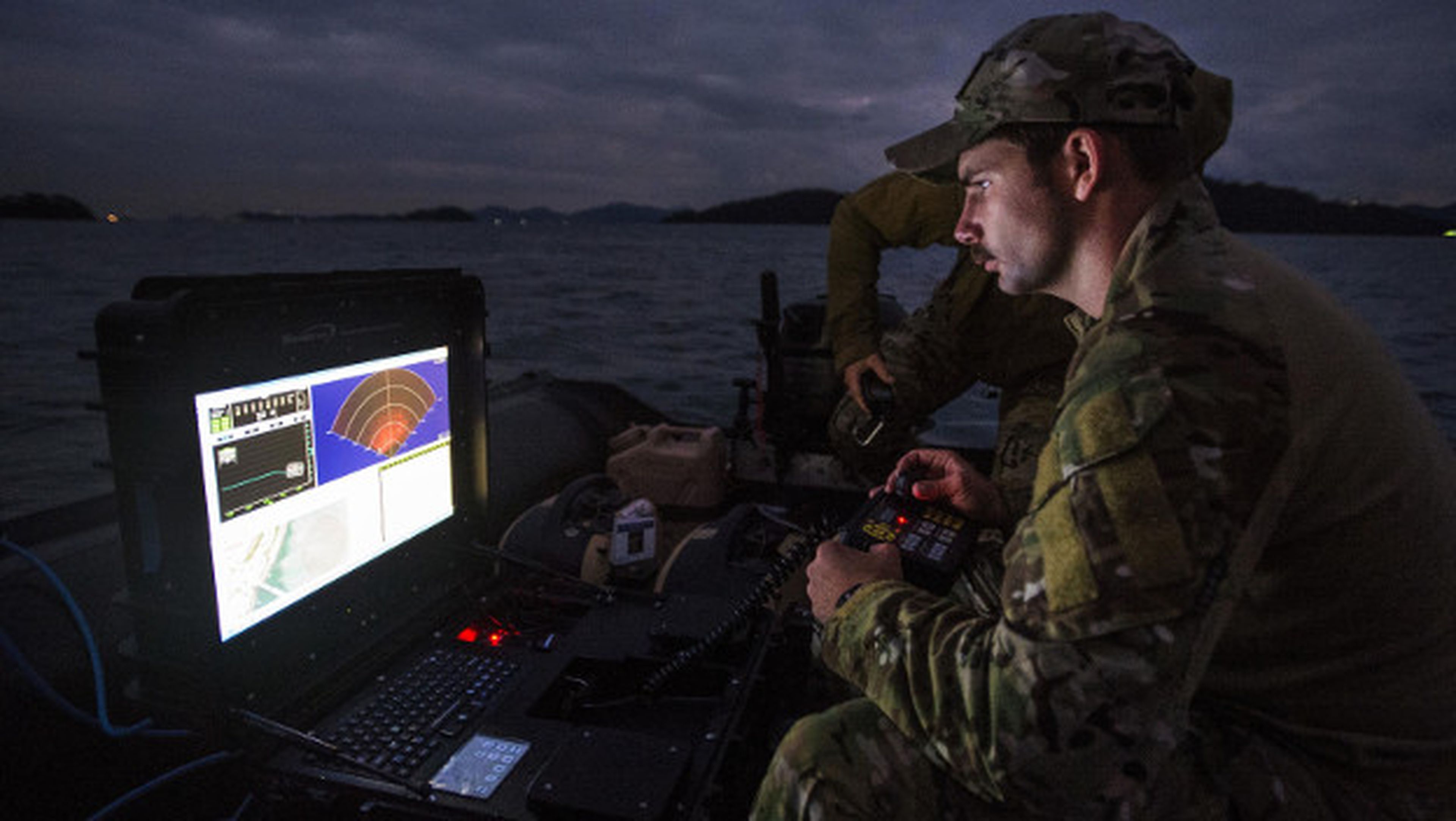La marina de EEUU, acusada de piratear programas informáticos.