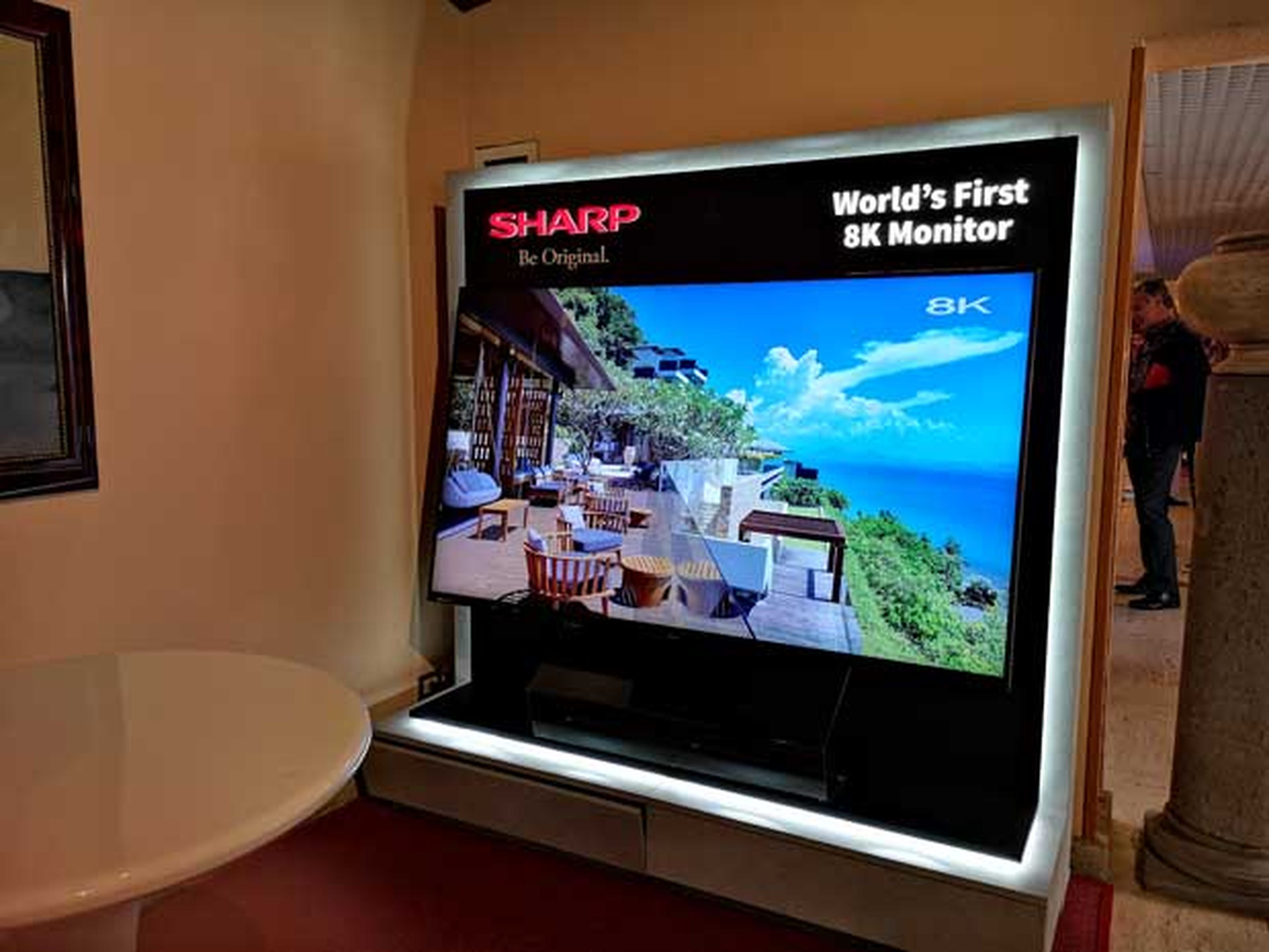 El televisor de Sharp Aquos 8K llegará a Europa con un precio de 11.199€
