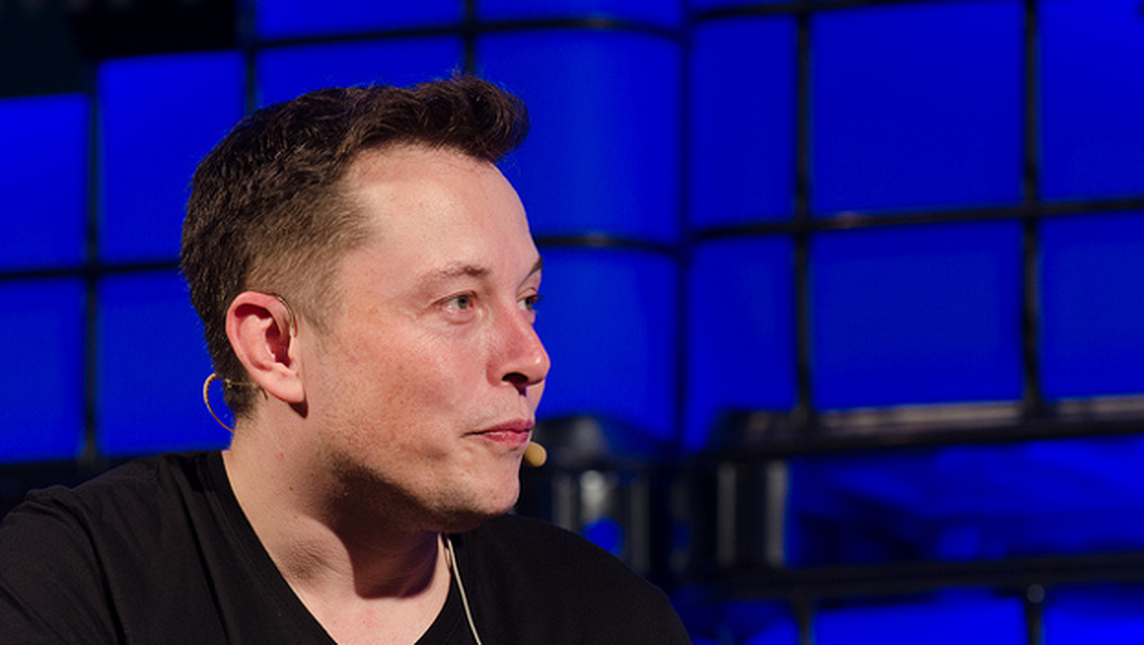 Elon Musk anuncia una nueva compañía.