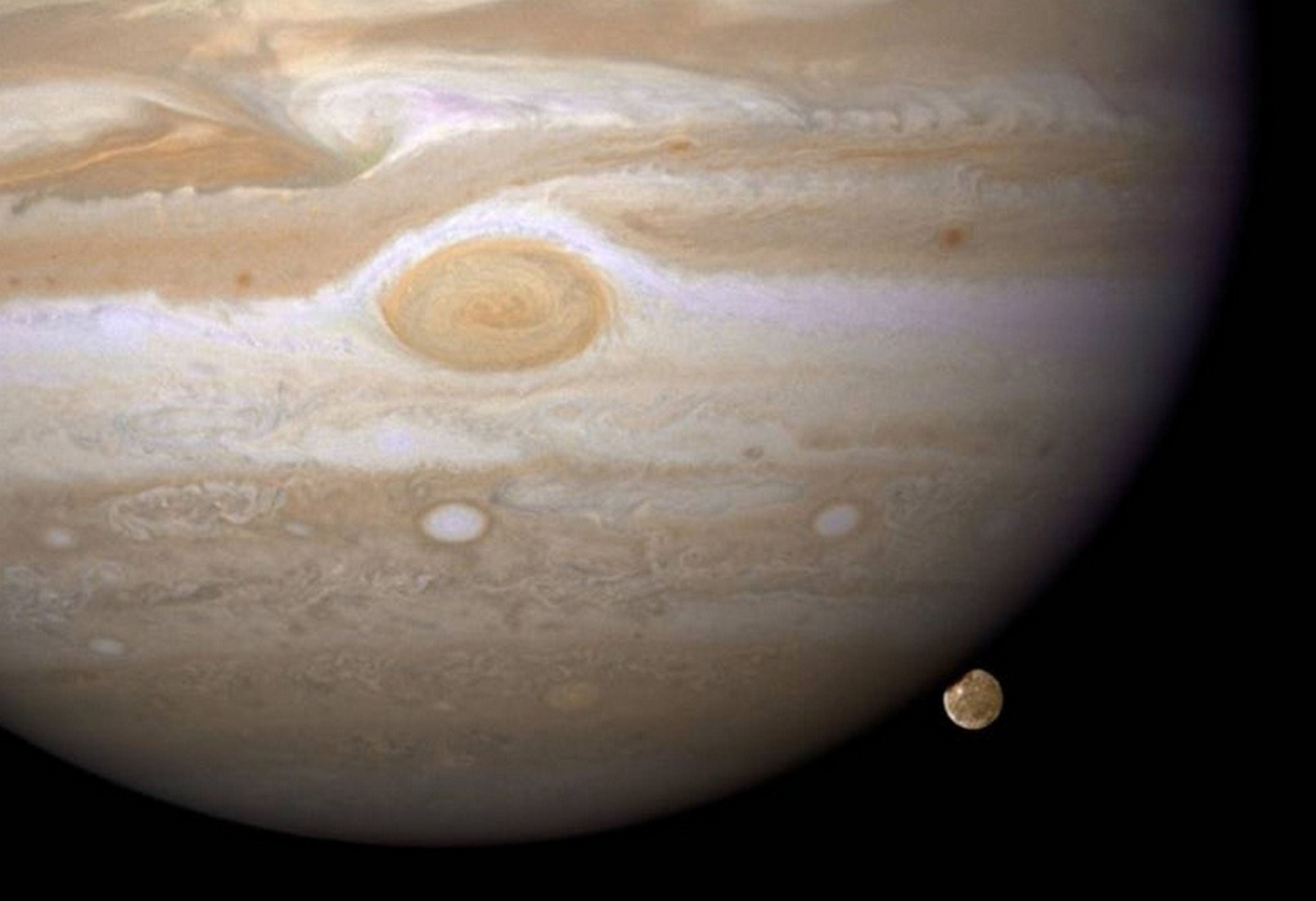 Cómo ver Júpiter y sus lunas con prismáticos