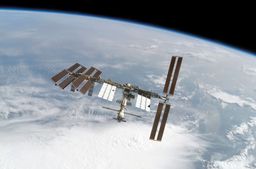 La NASA empieza a ultimar la estrategia para llevar turistas a la Estación Espacial Internacional