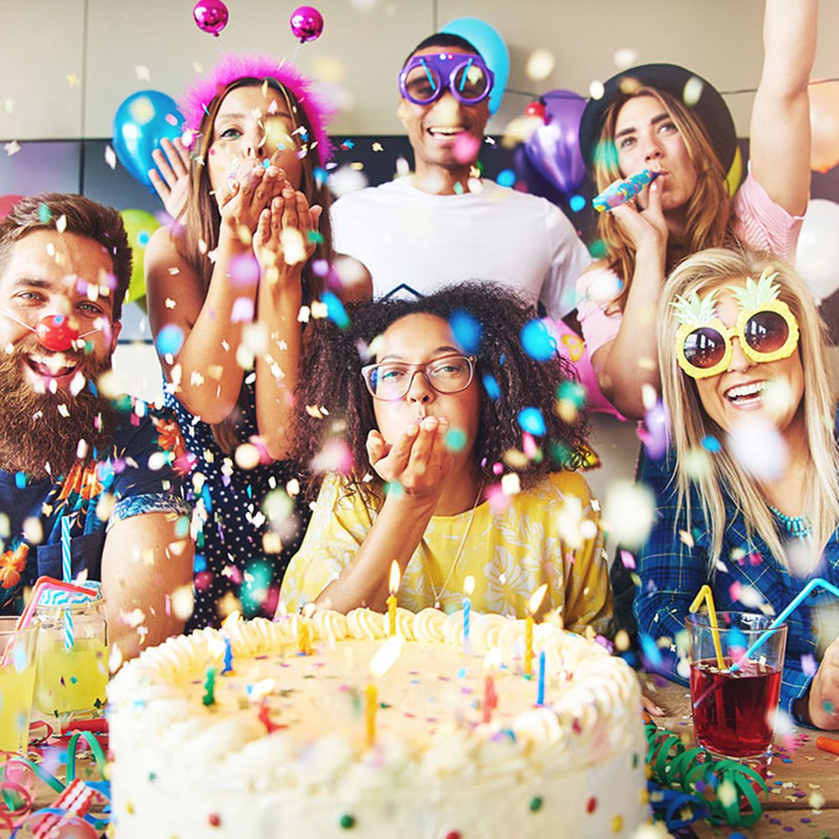 Las mejores webs con vídeos para felicitar el cumpleaños por WhatsApp