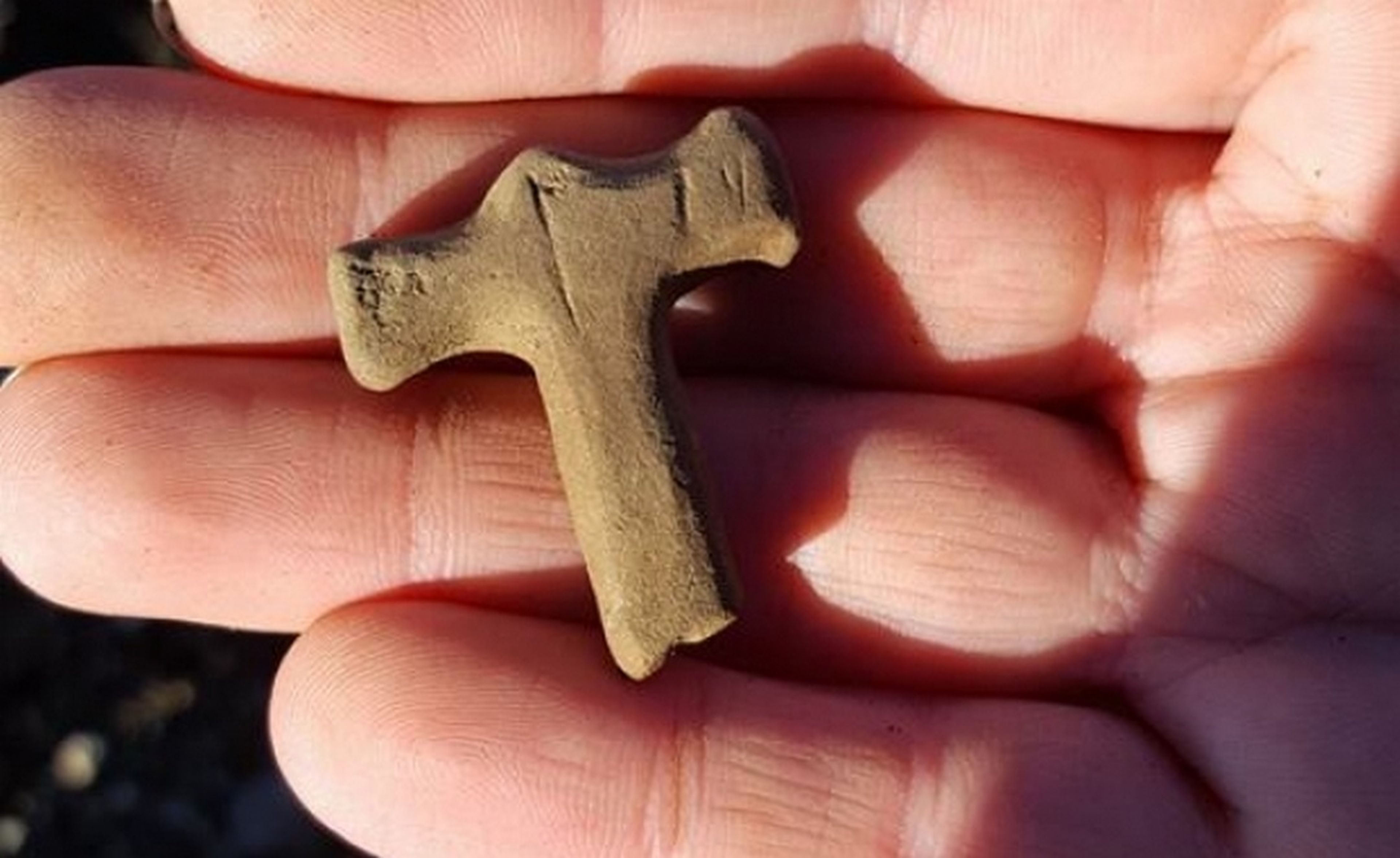 Arqueólogos encuentran un Martillo de Thor de la época de los vikingos