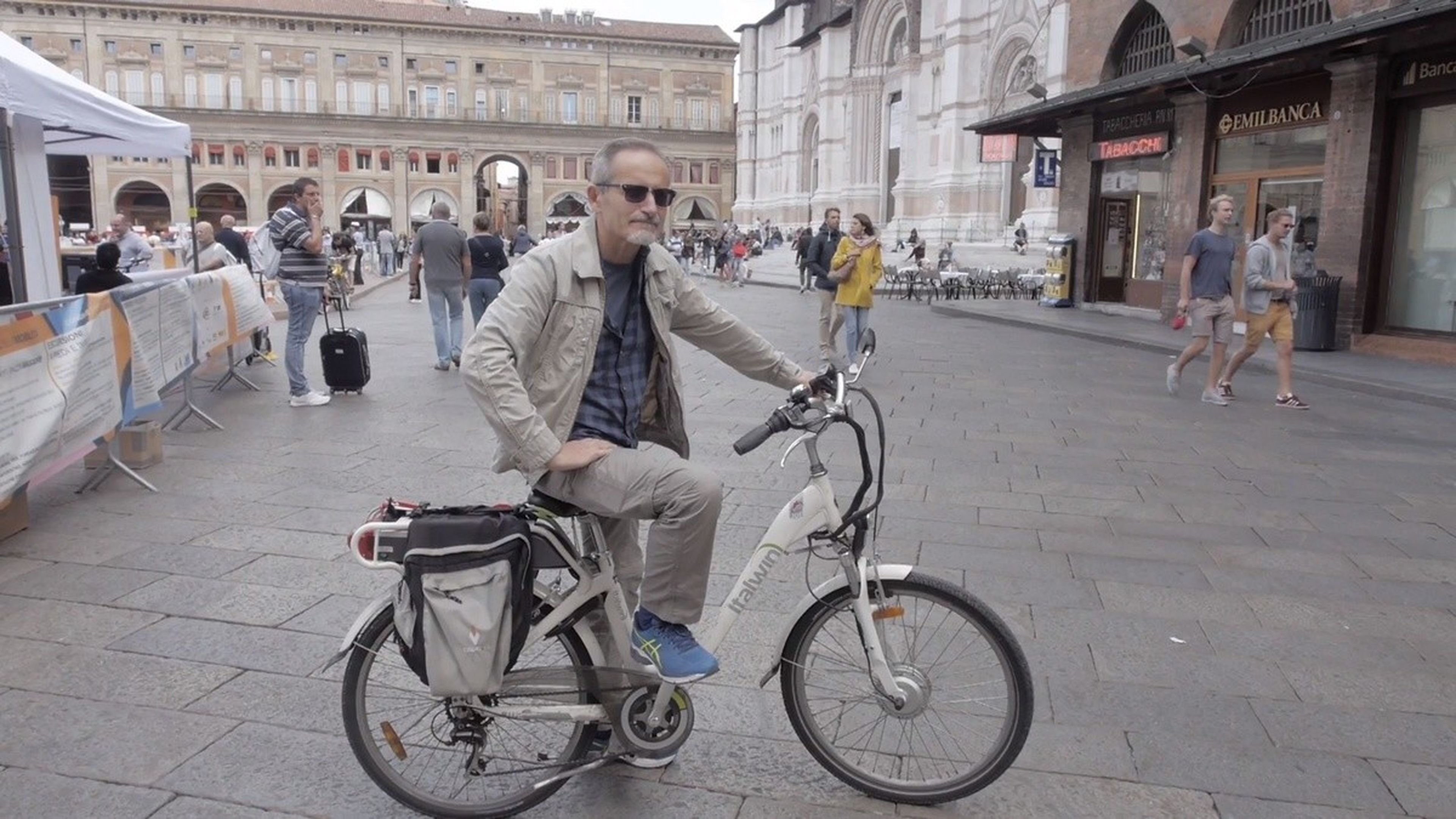 En Bolonia regalan cerveza gratis si usas la bici o el transporte público