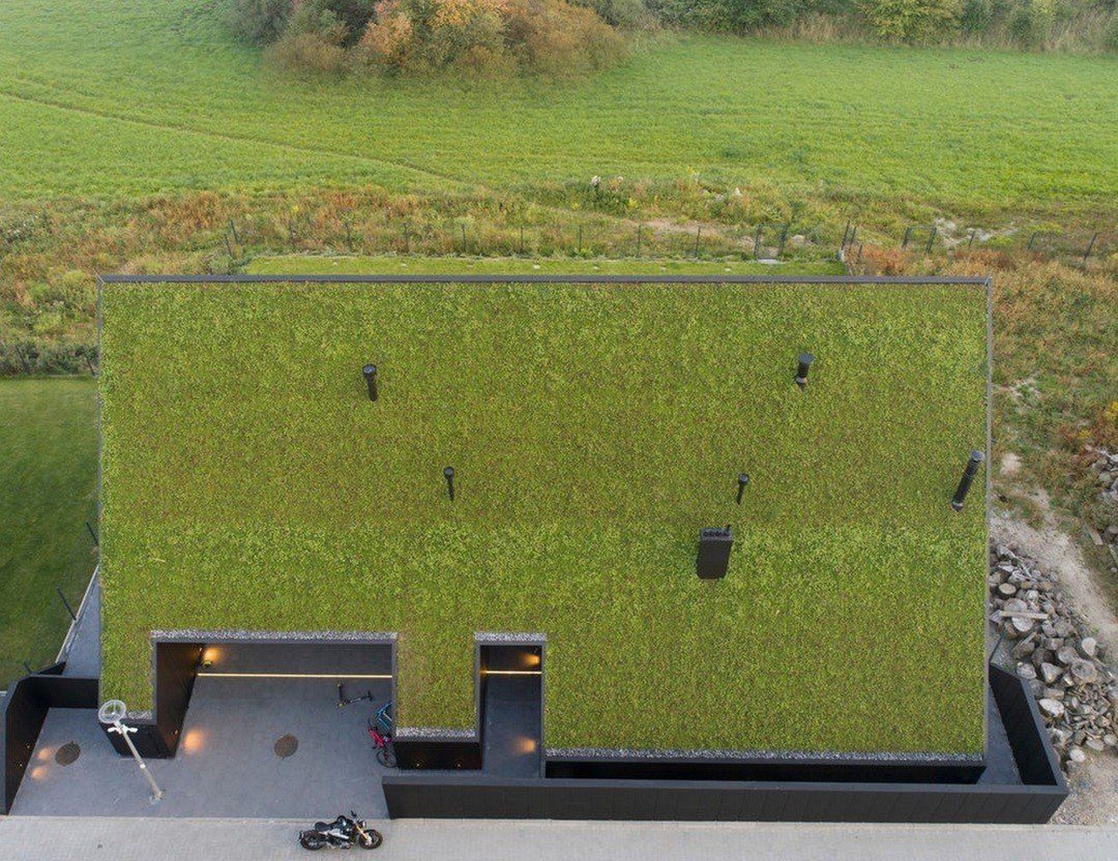Estas casas con tejado de hierba son un buen camuflaje para Google Maps
