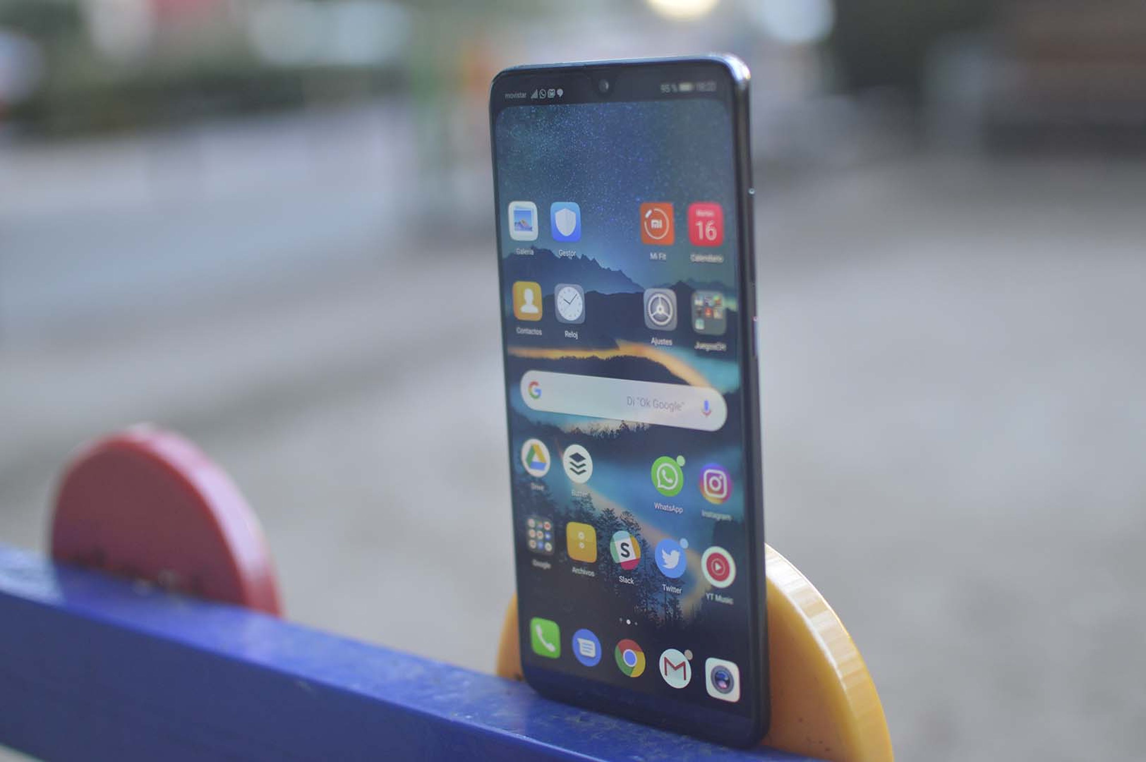 HUAWEI MATE 20