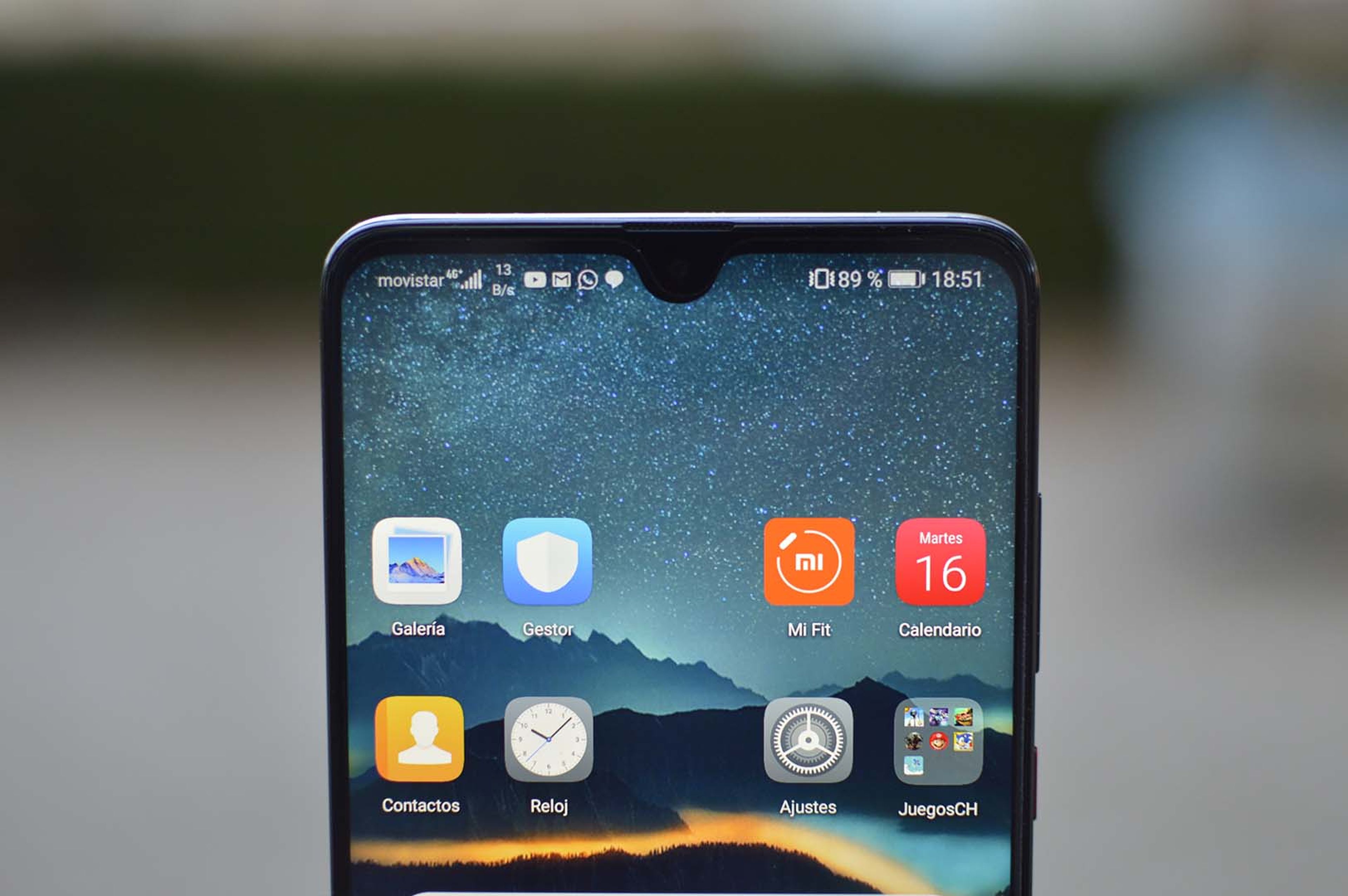 HUAWEI MATE 20