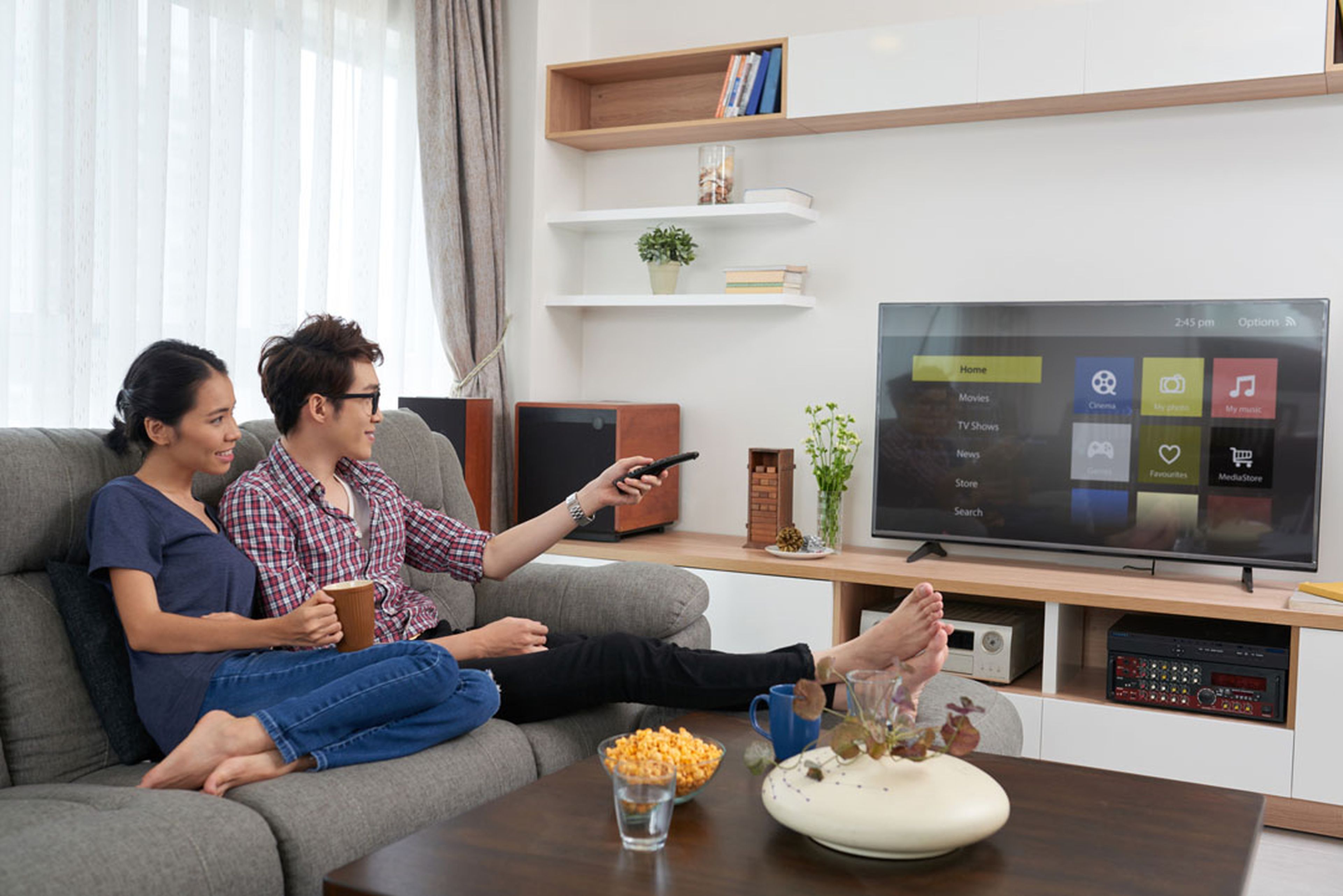 A los fabricantes de Smart TV parece que no les afecta la inflación: las  claves de por qué comprar una tele hoy día es más barato