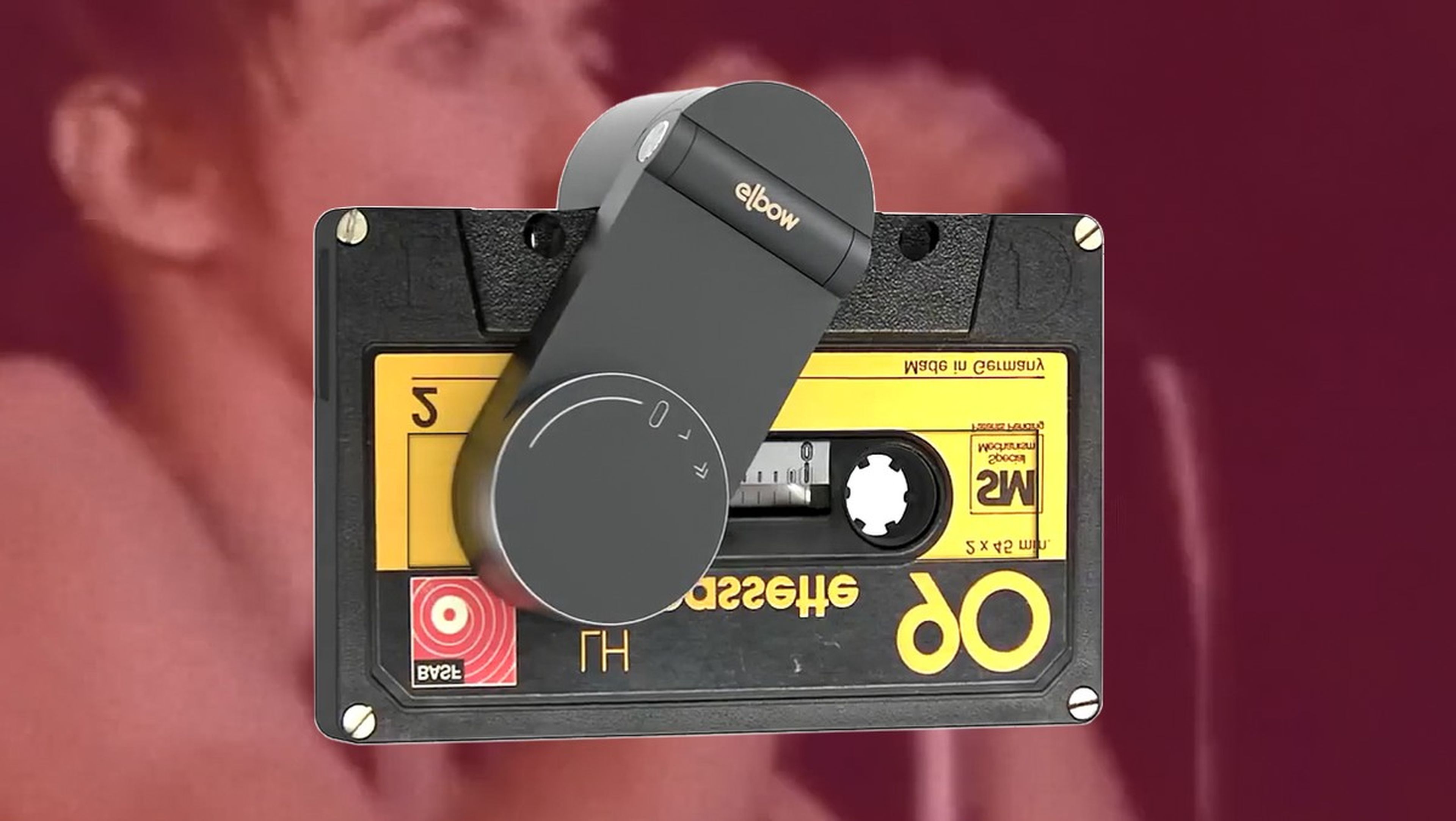 La vuelta de las cintas de cassette con un walkman portátil